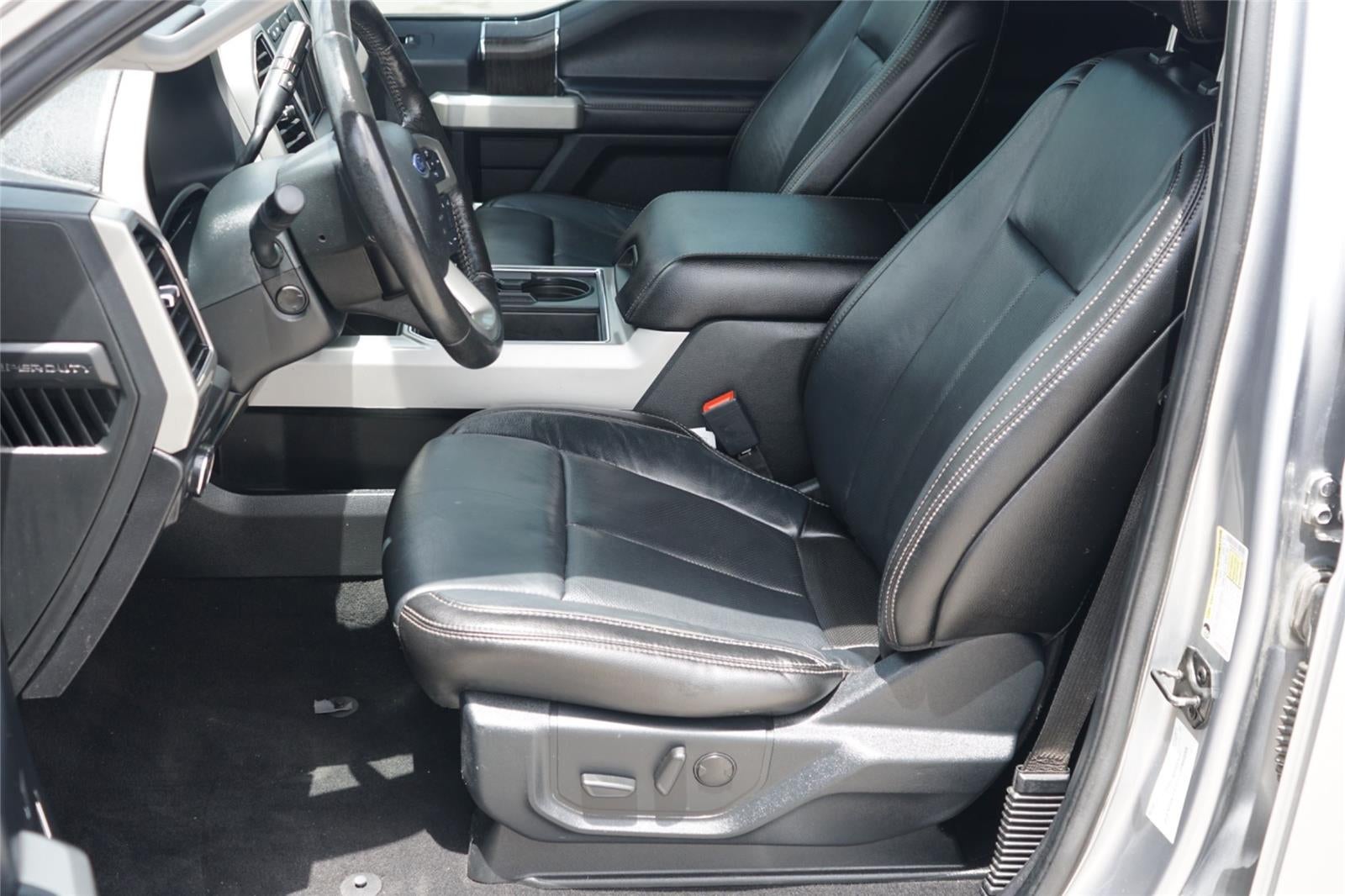 2020 Ford Super Duty F-350 Lariat