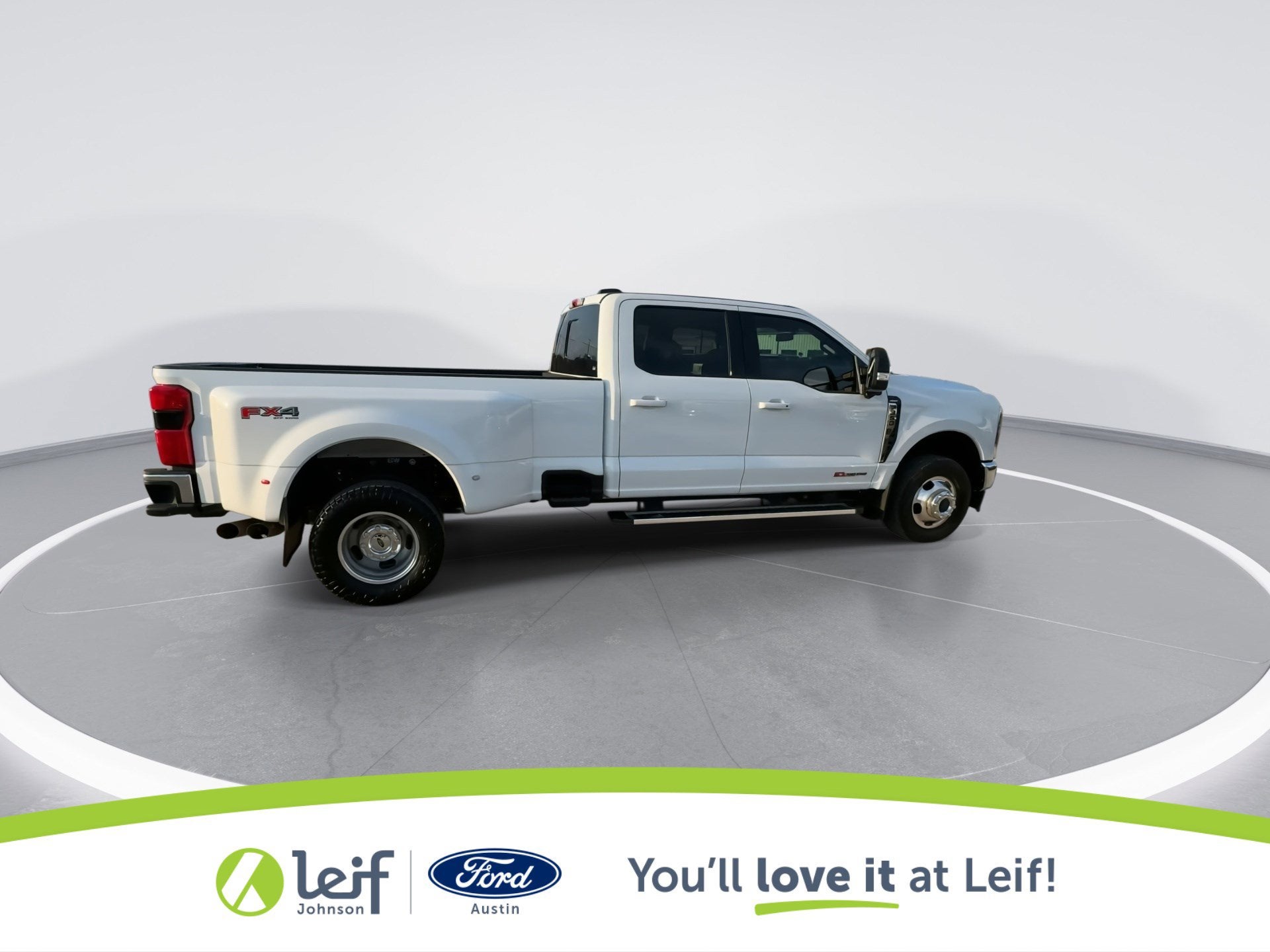2024 Ford Super Duty F-350 Lariat