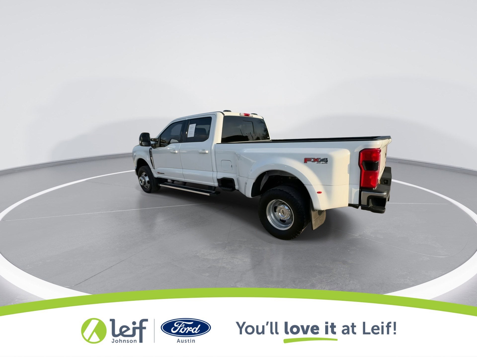 2024 Ford Super Duty F-350 Lariat
