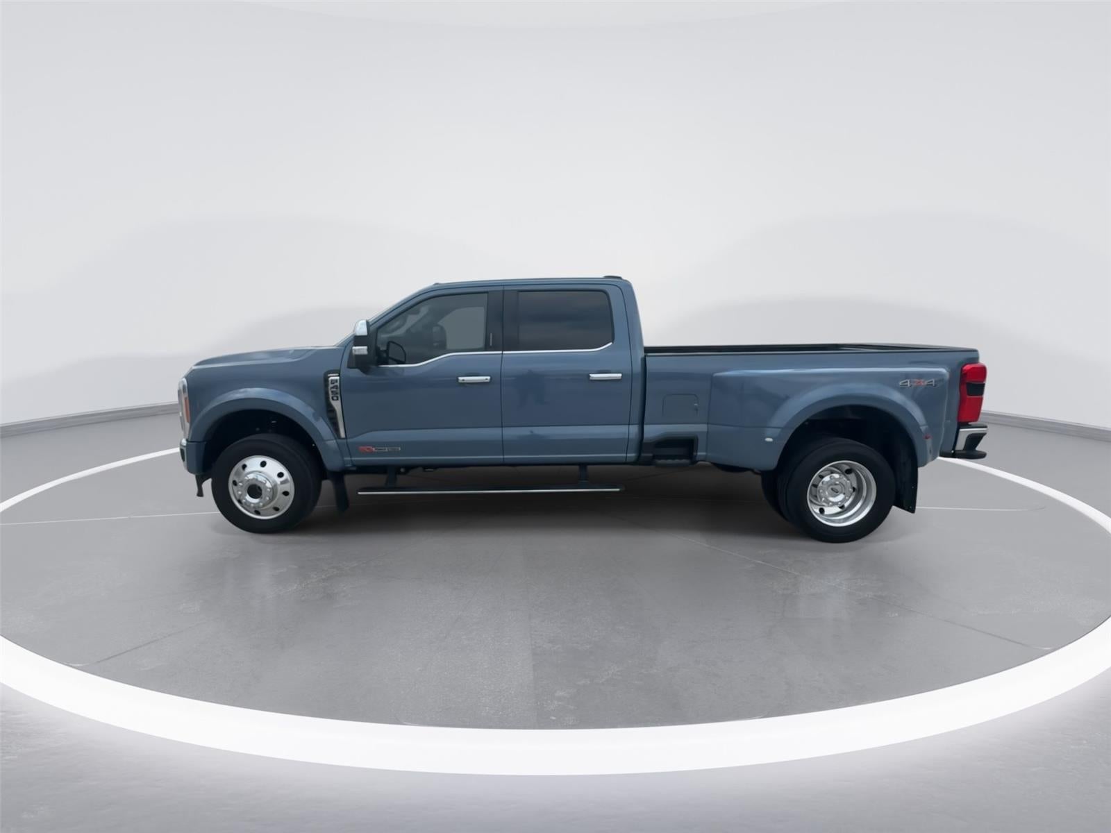 2023 Ford Super Duty F-450 Lariat