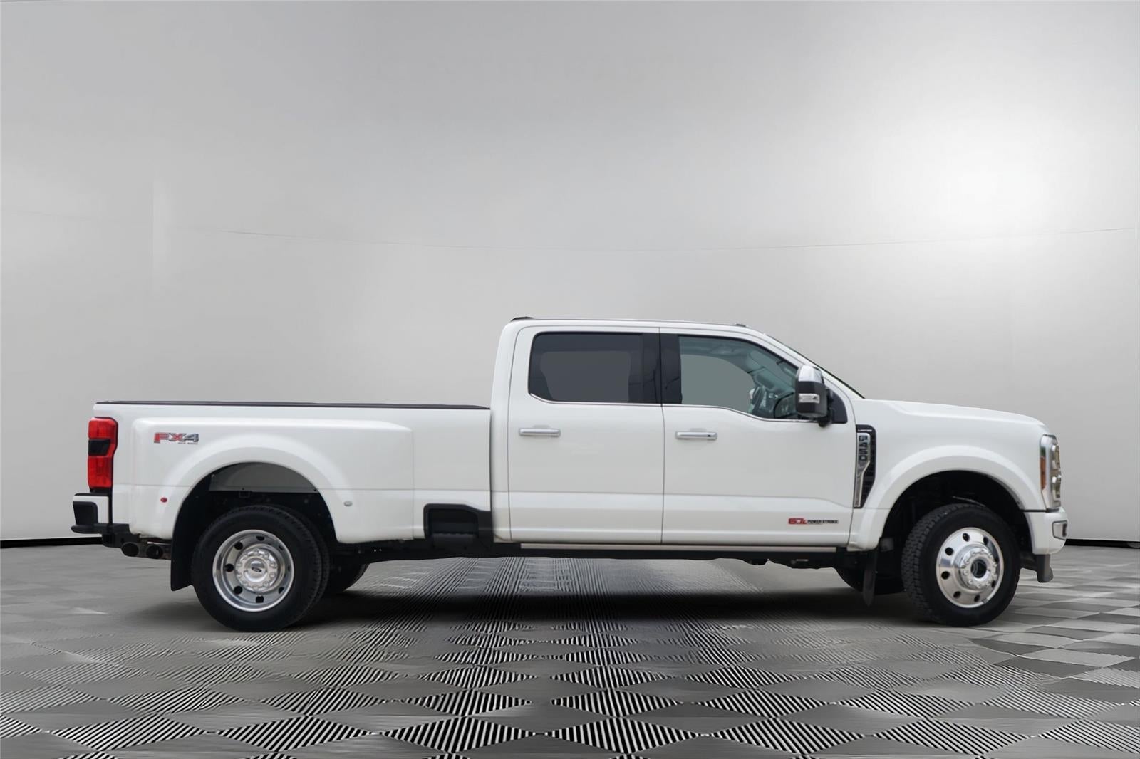 2024 Ford Super Duty F-450 Limited