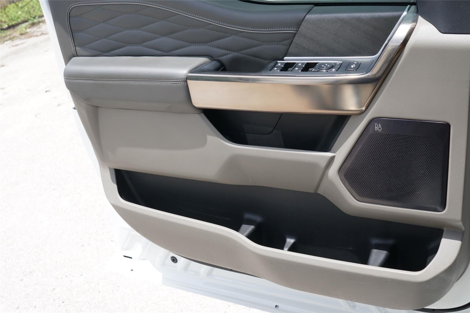 2025 Ford Super Duty F-450 Platinum