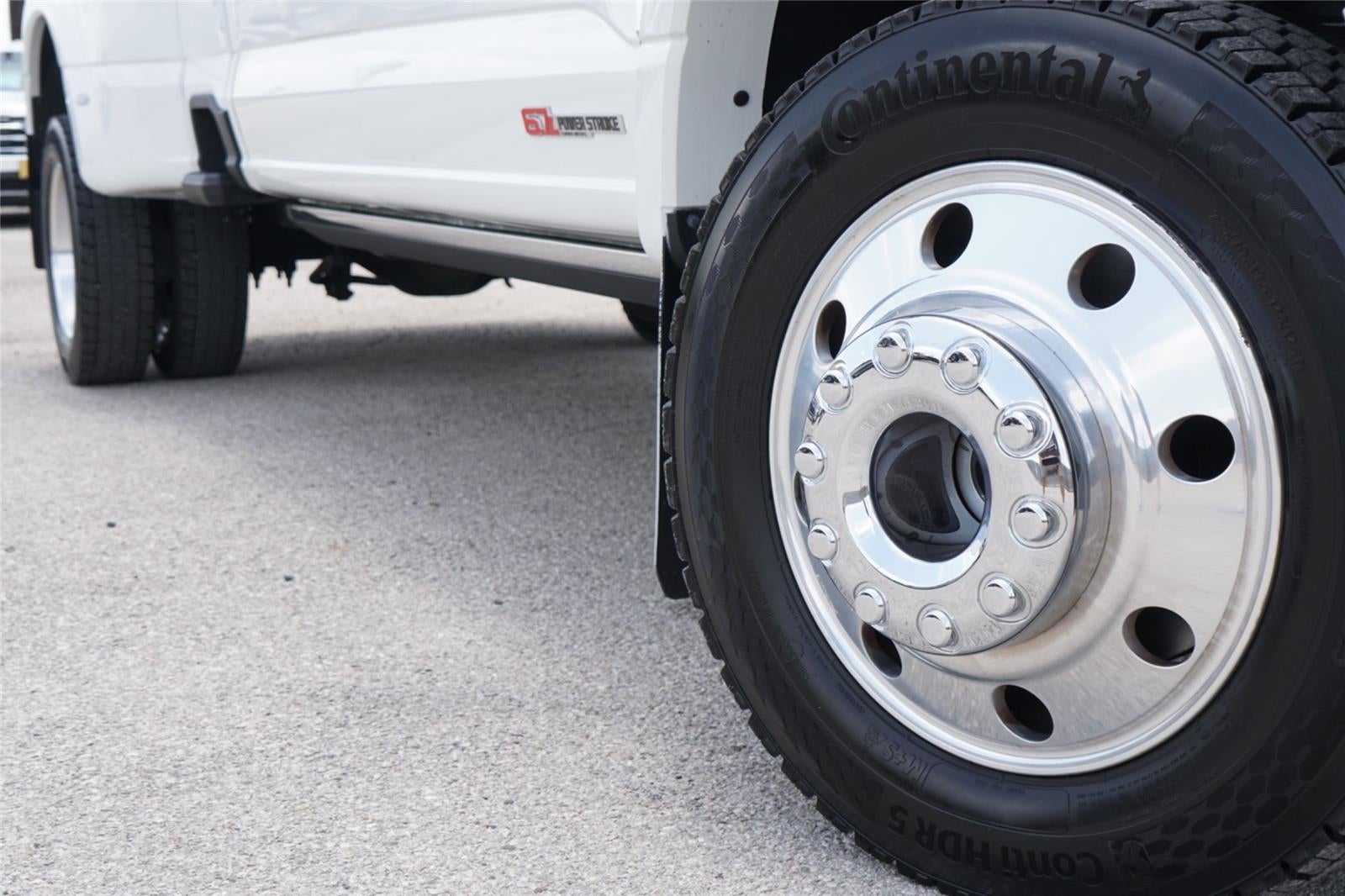 2025 Ford Super Duty F-450 Platinum