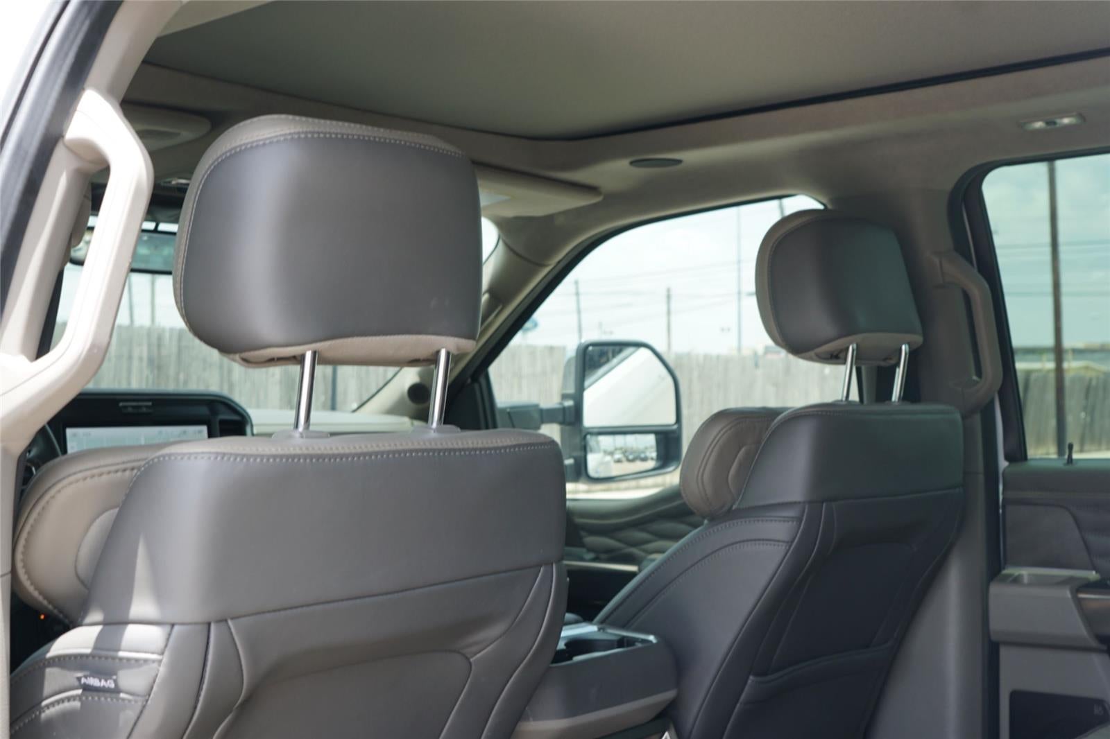 2025 Ford Super Duty F-450 Platinum