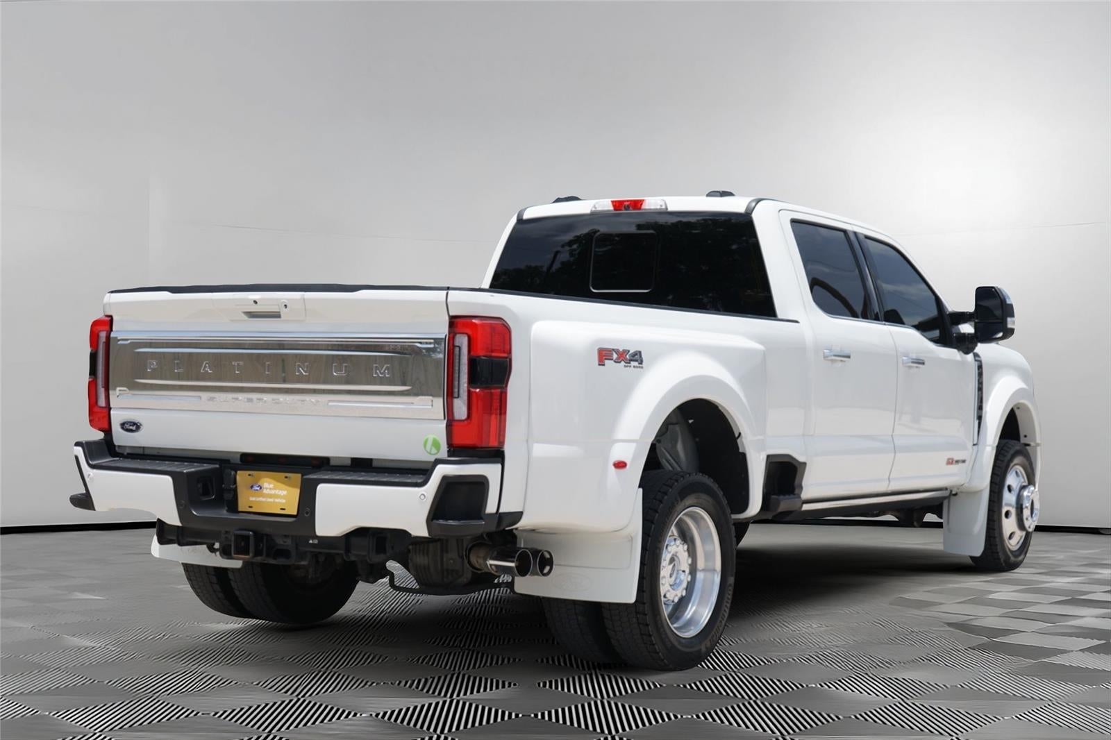 2025 Ford Super Duty F-450 Platinum