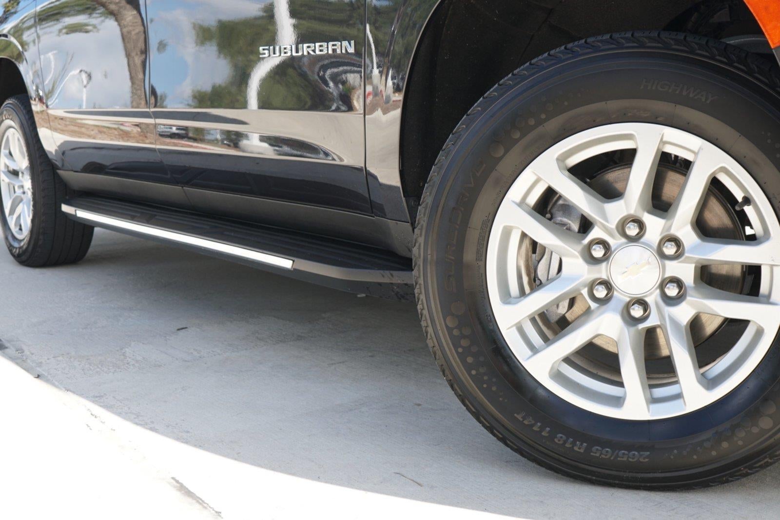 2024 Chevrolet Suburban LT