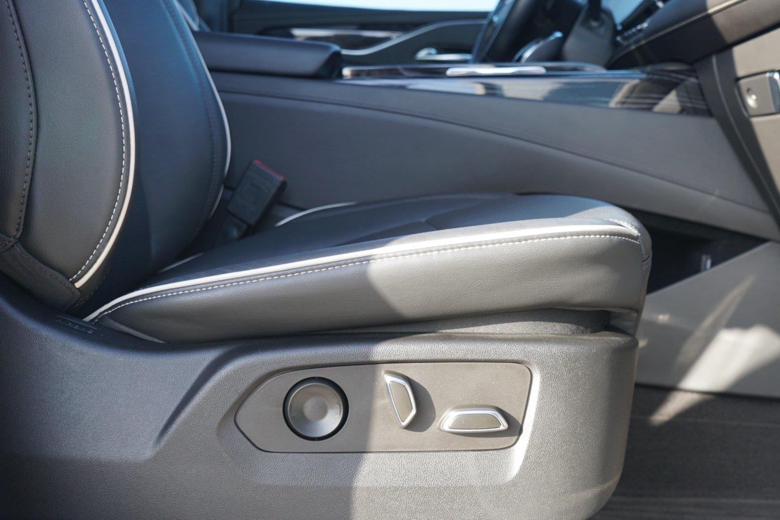 2023 Cadillac Escalade 4WD Sport