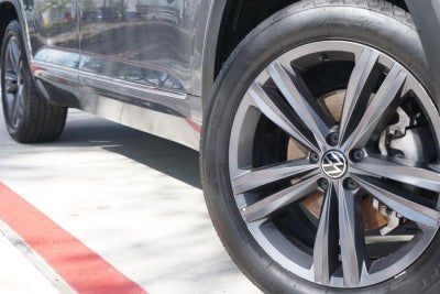 2022 Volkswagen Atlas 3.6L V6 SEL R-Line