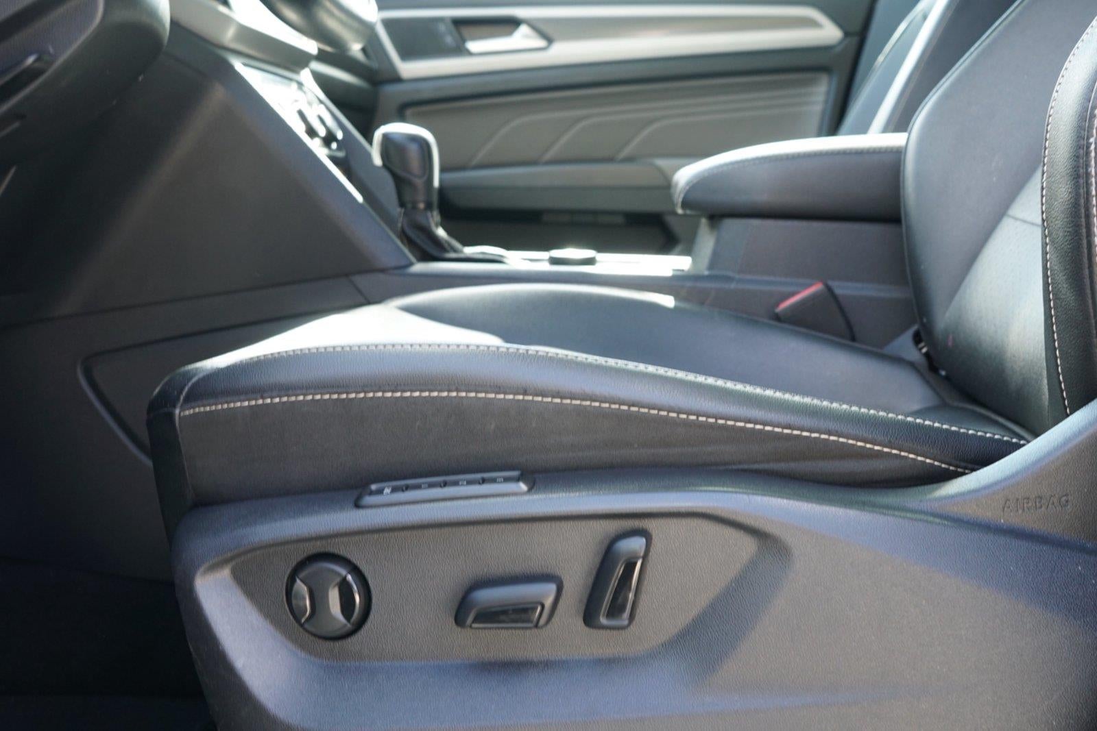 2022 Volkswagen Atlas 3.6L V6 SEL R-Line