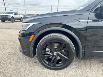 2024 Volkswagen Tiguan 2.0T SE R-Line Black