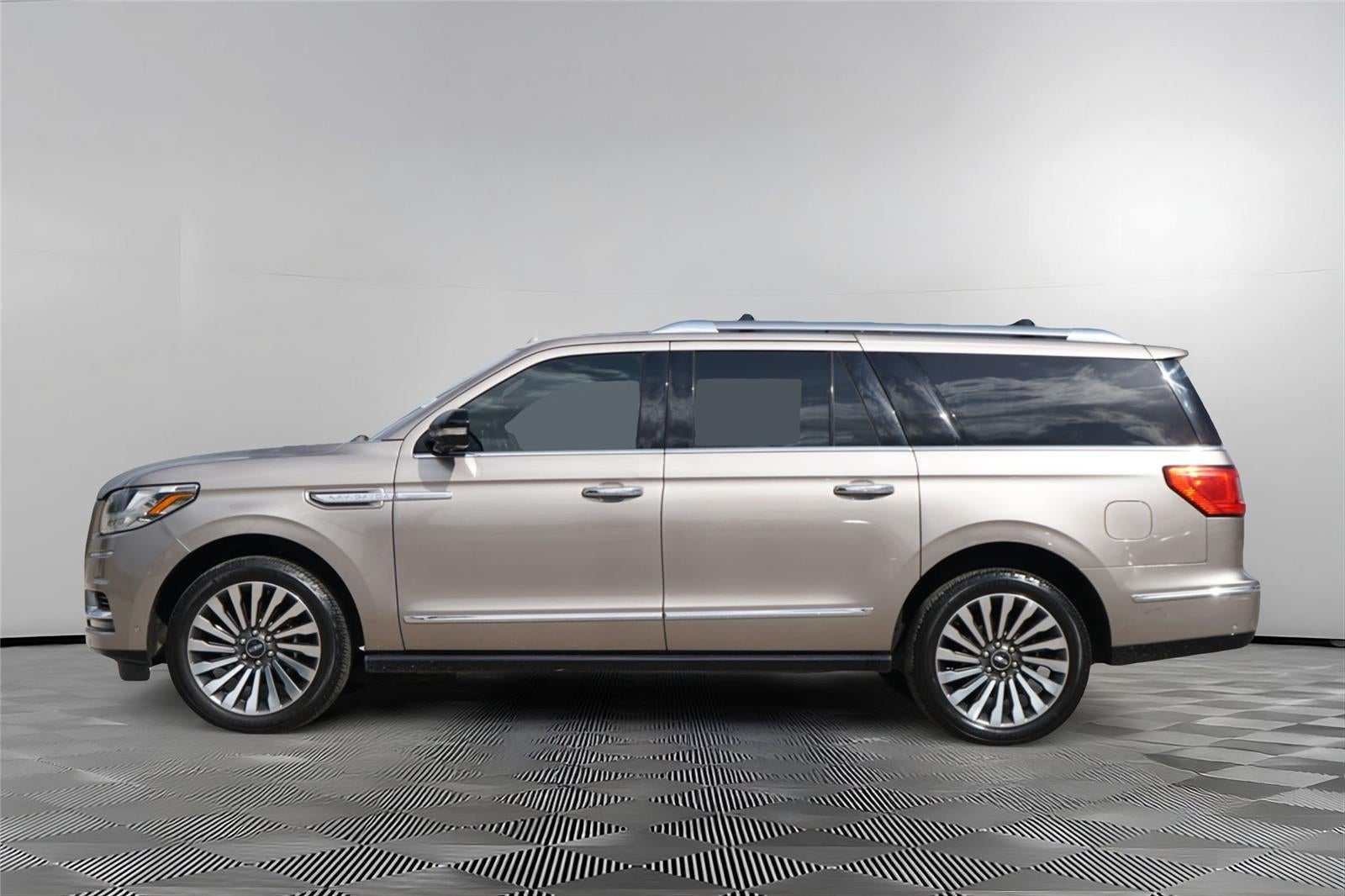 2019 Lincoln Navigator L Reserve