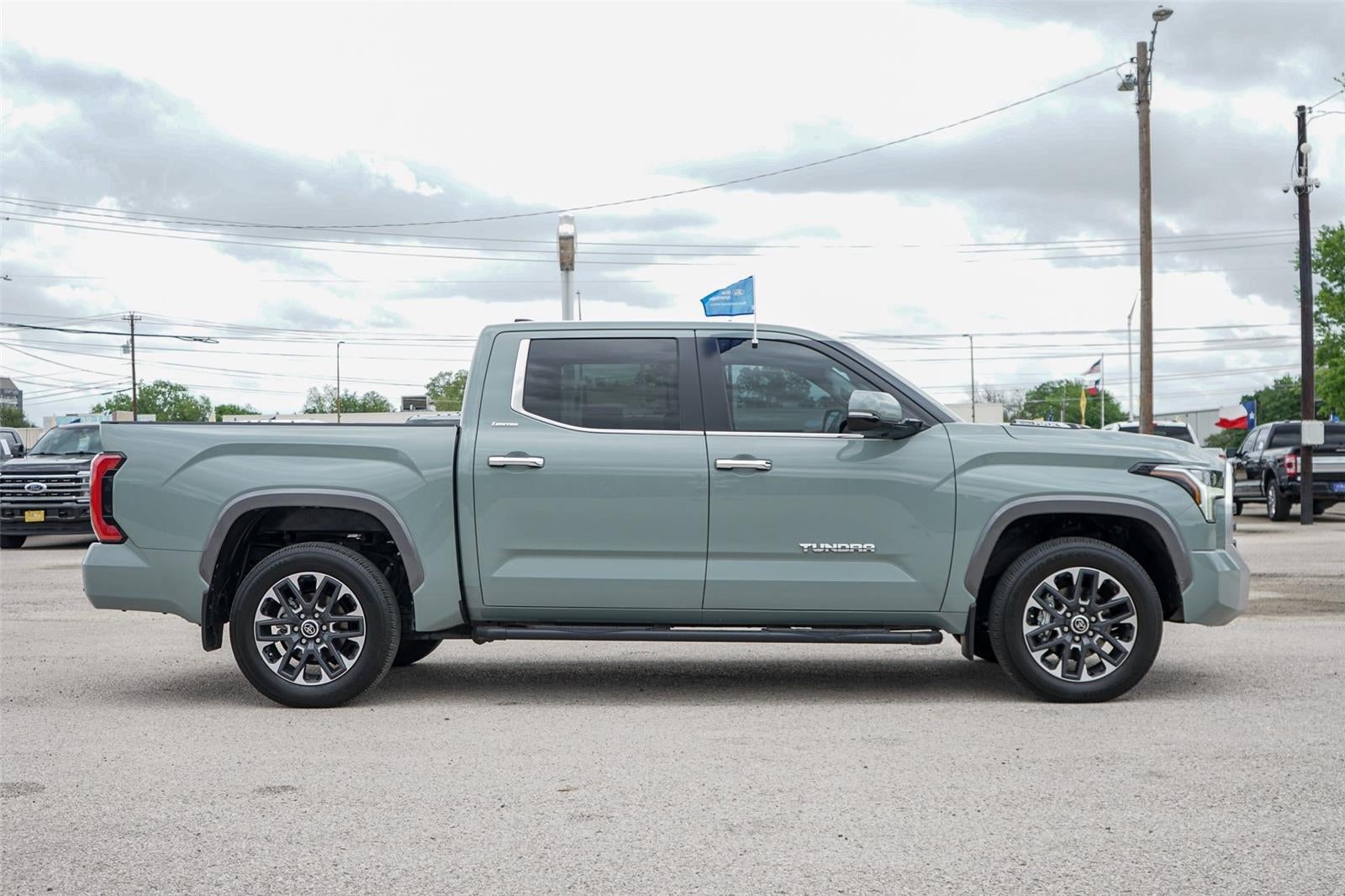 2024 Toyota Tundra Limited HV
