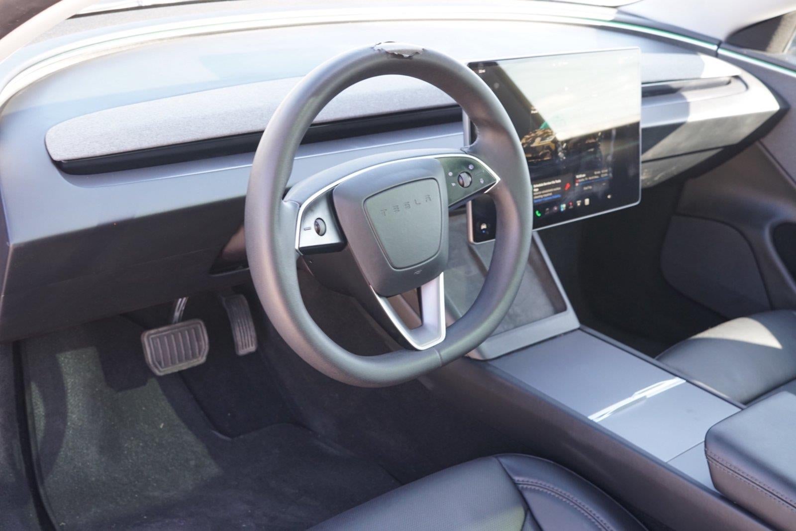 2024 Tesla MODEL 3 Base