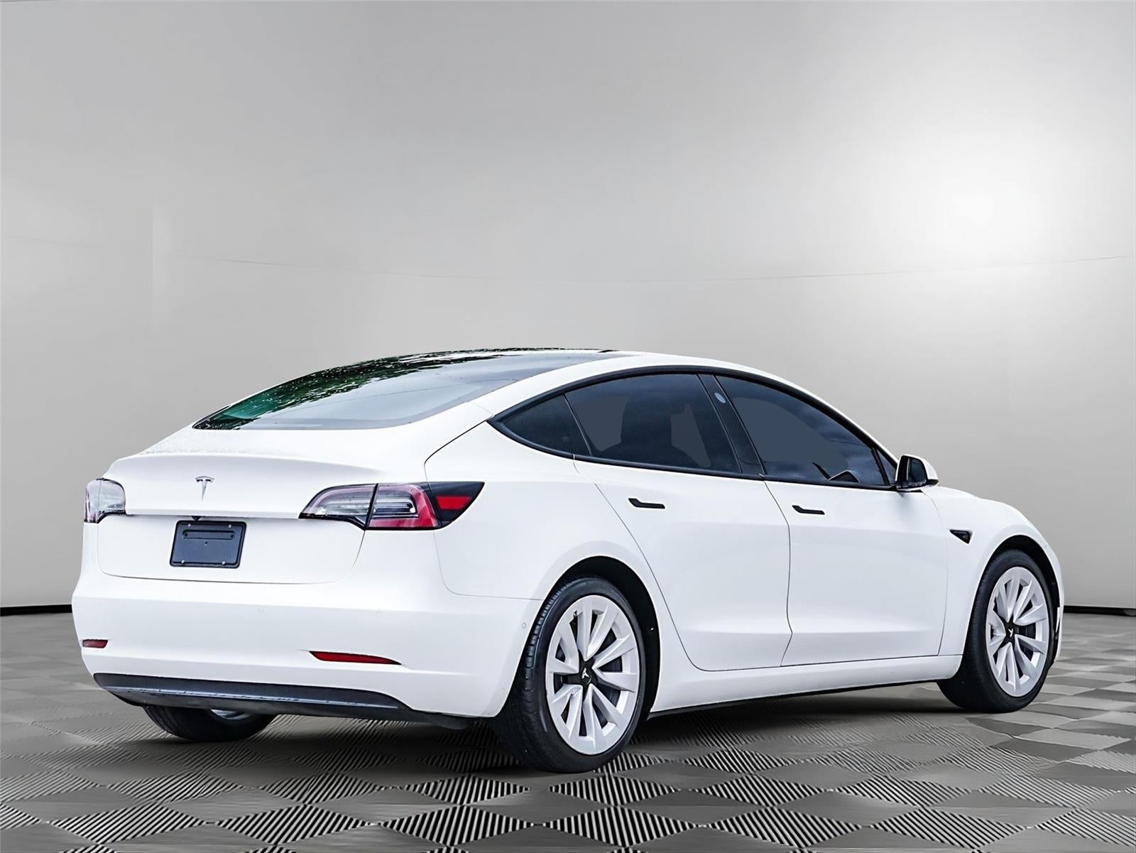2021 Tesla Model 3 Standard Range Plus