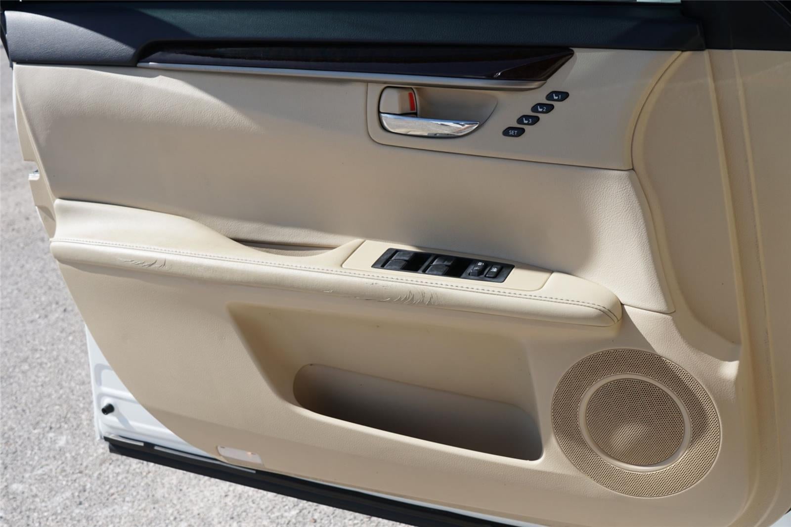 2013 Lexus ES 350 4dr Sdn