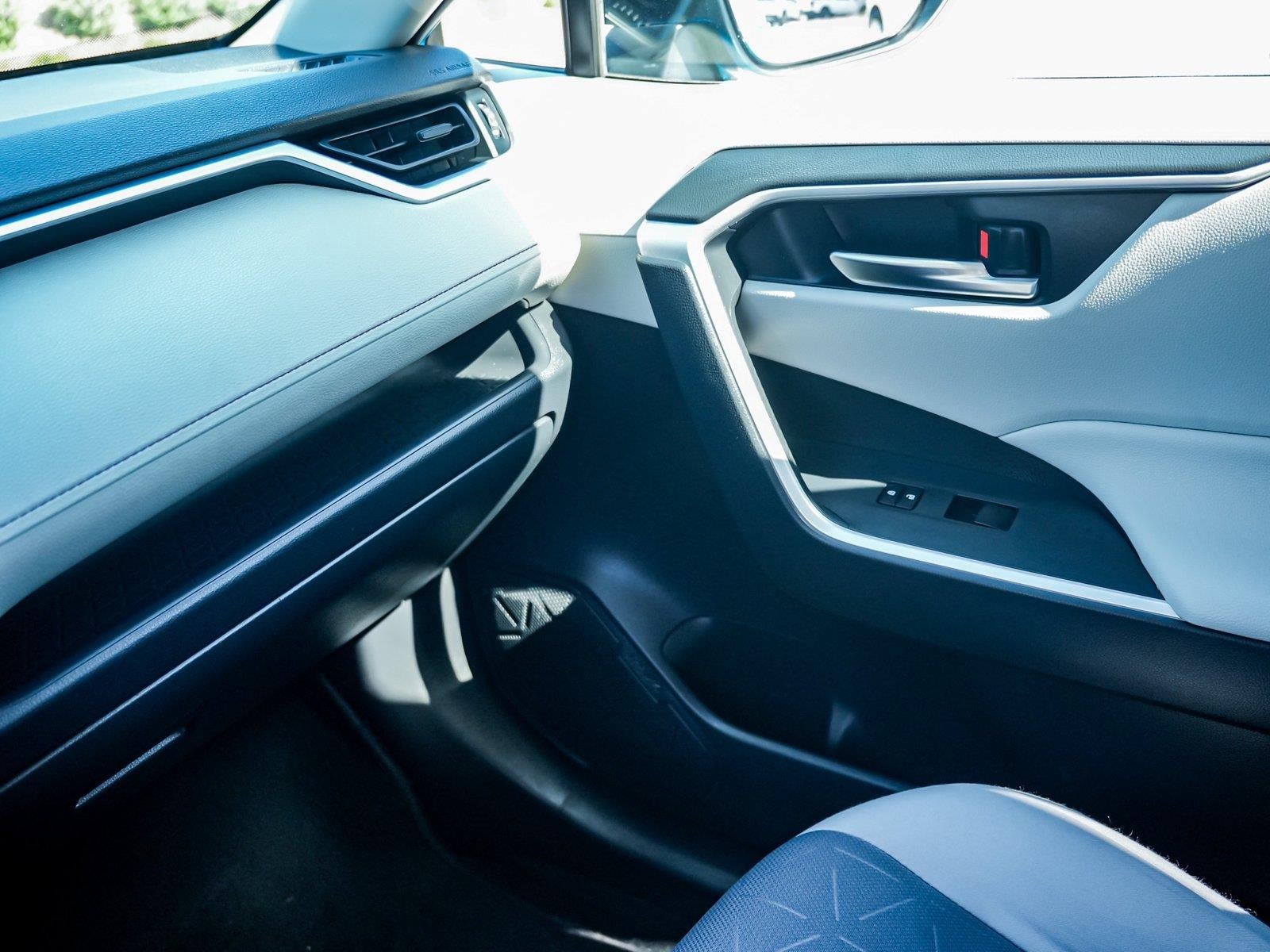 2019 Toyota RAV4 Hybrid XLE