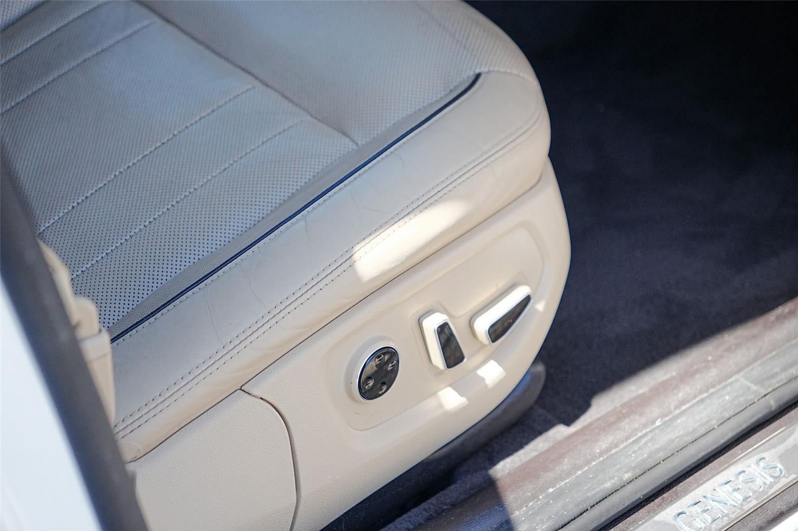 2015 Hyundai Genesis 5.0L