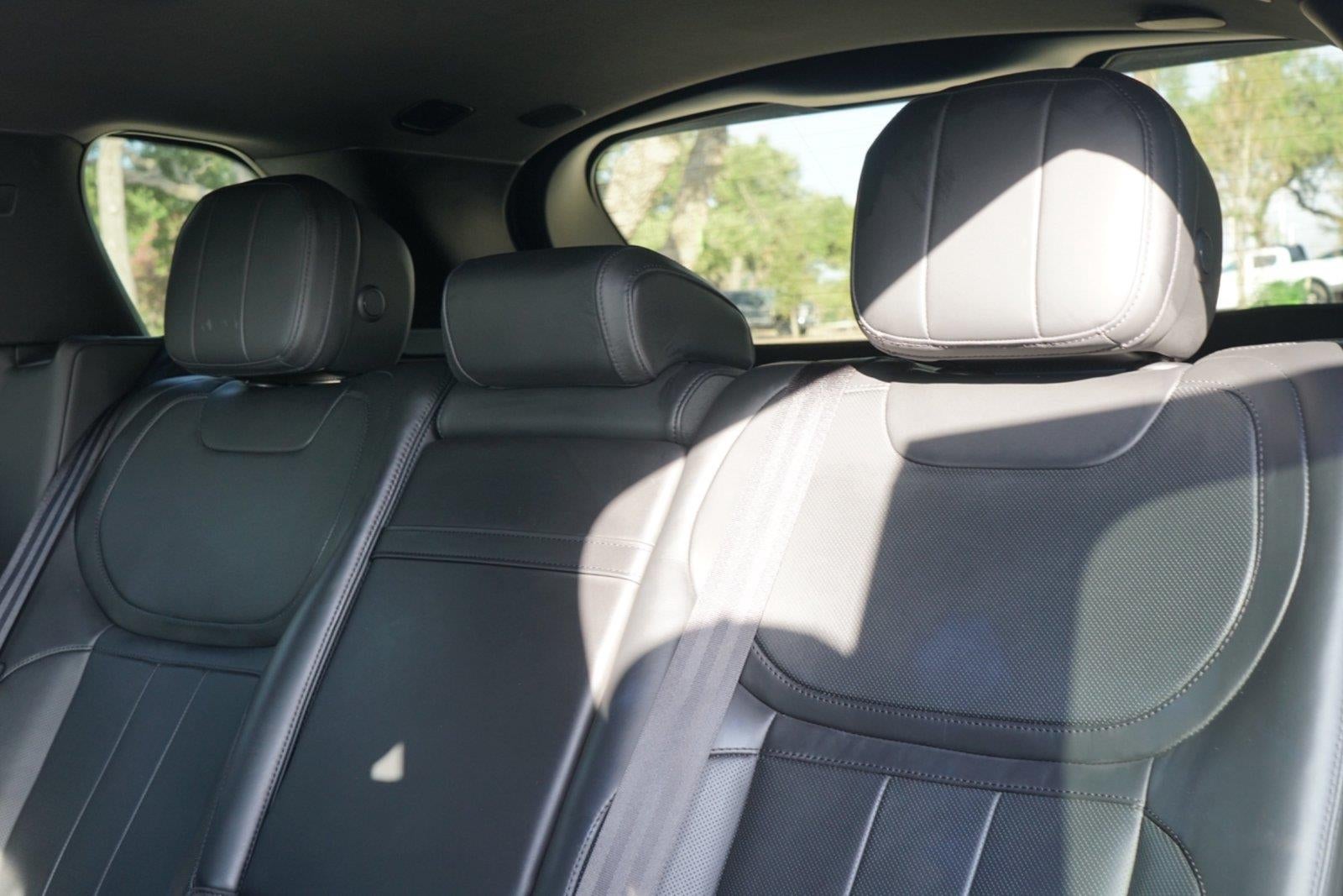 2025 Land Rover Range Rover Sport SE