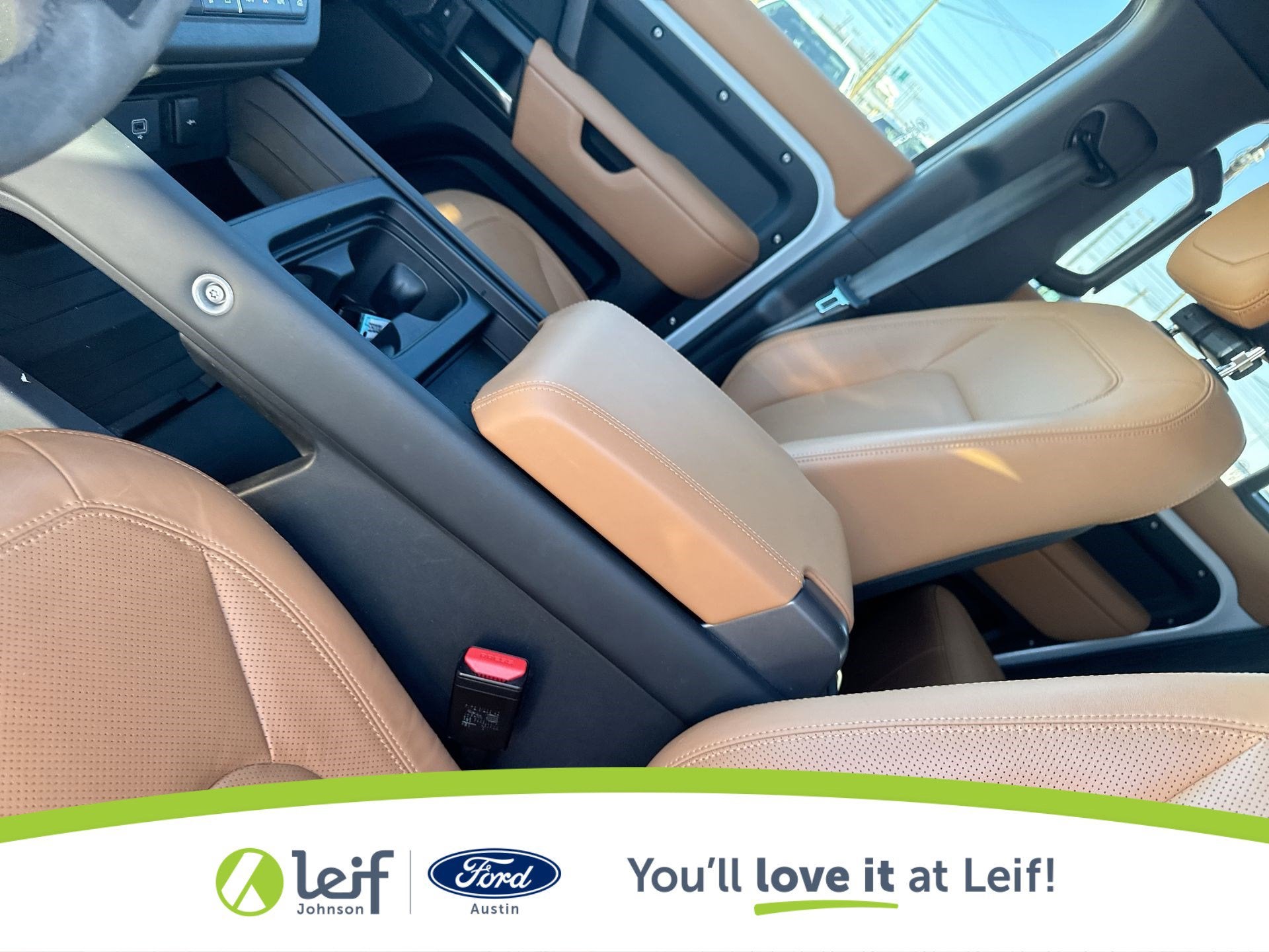 2023 Land Rover Defender 110 V8