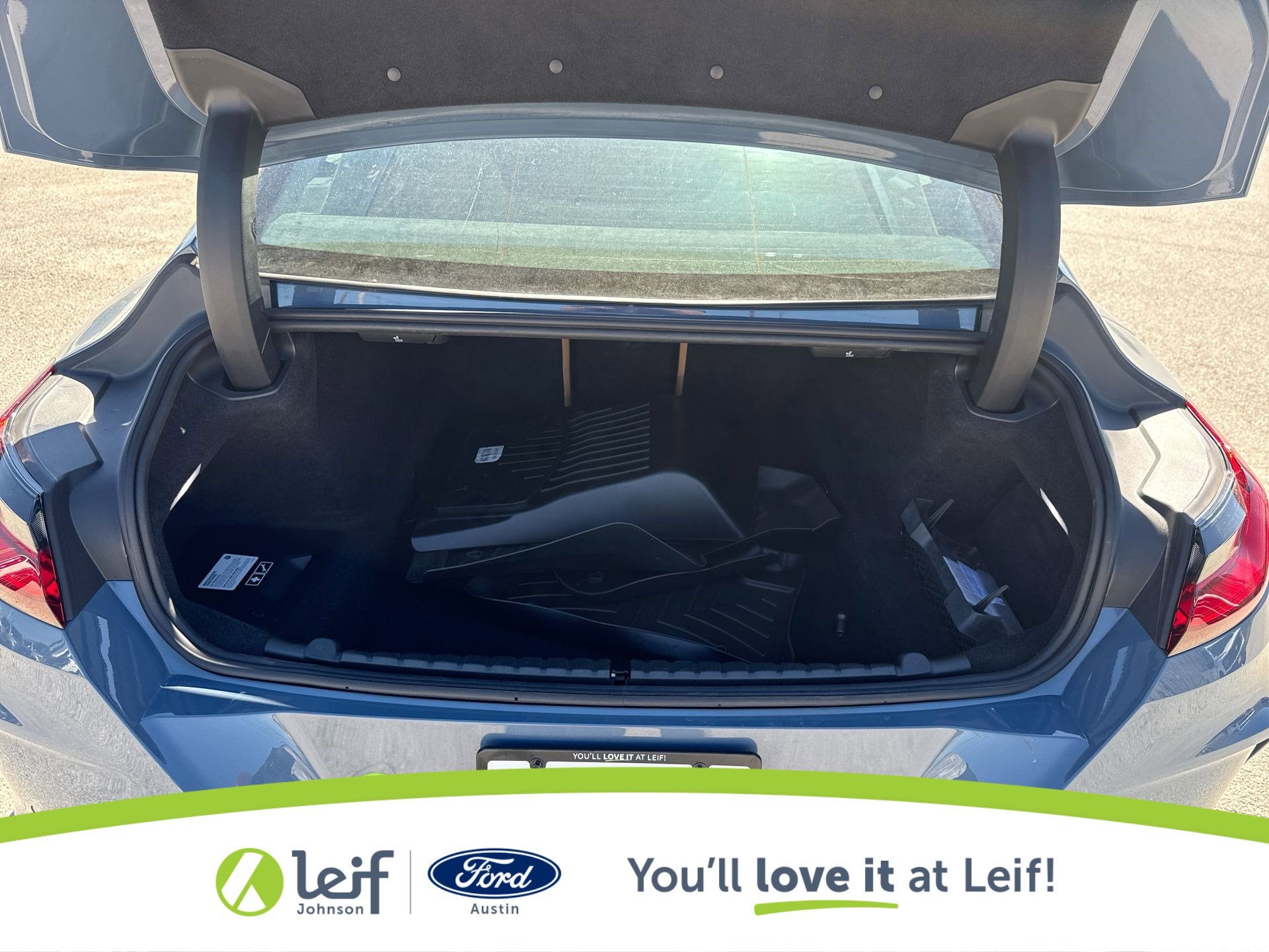 2022 BMW M8 Competition