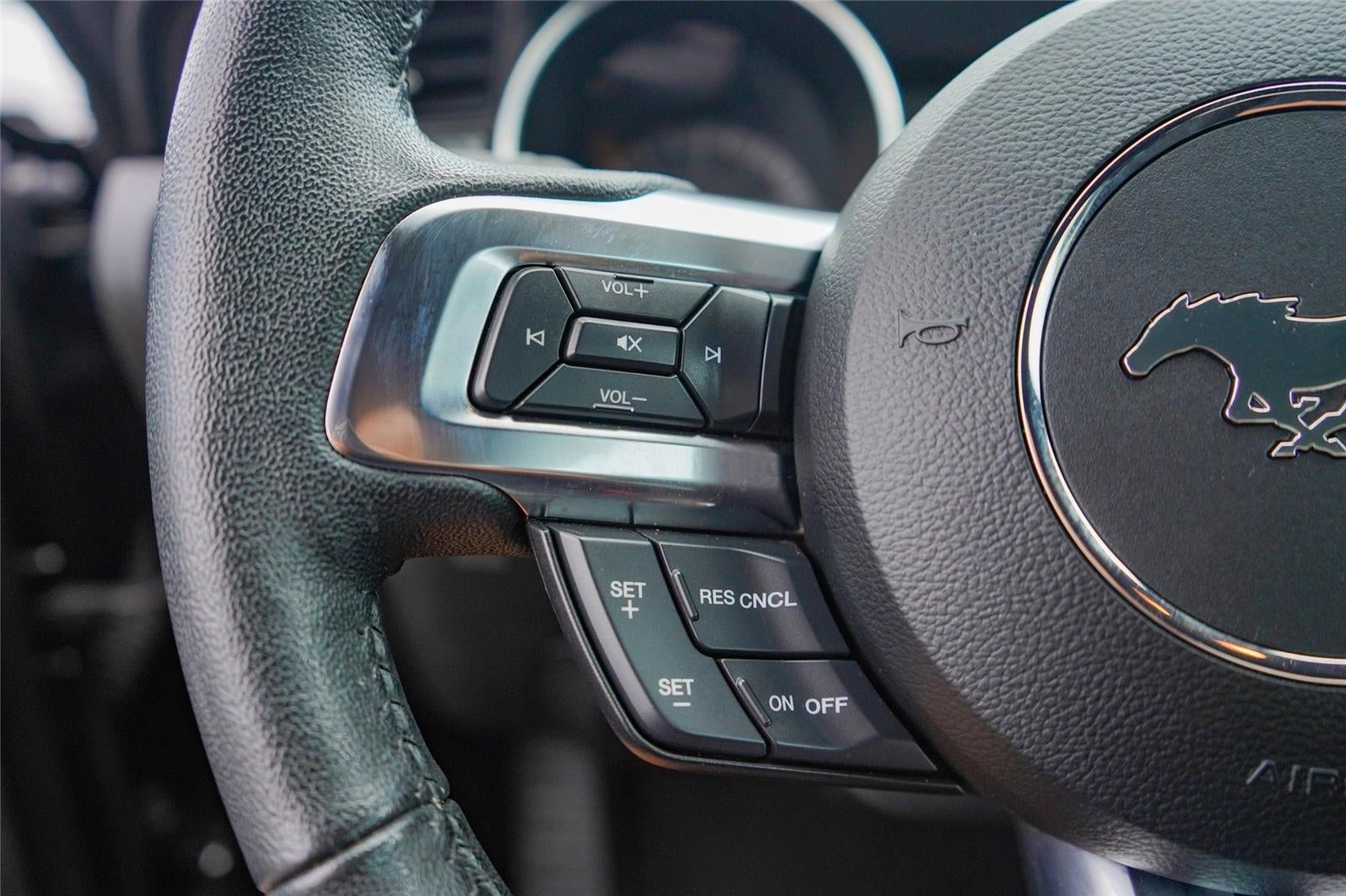 2022 Ford Mustang EcoBoost