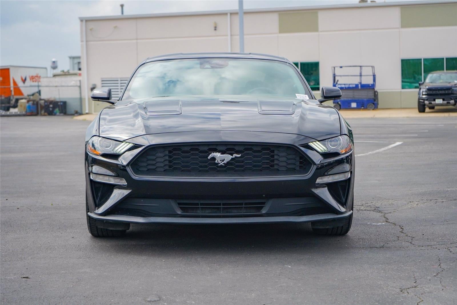 2022 Ford Mustang EcoBoost
