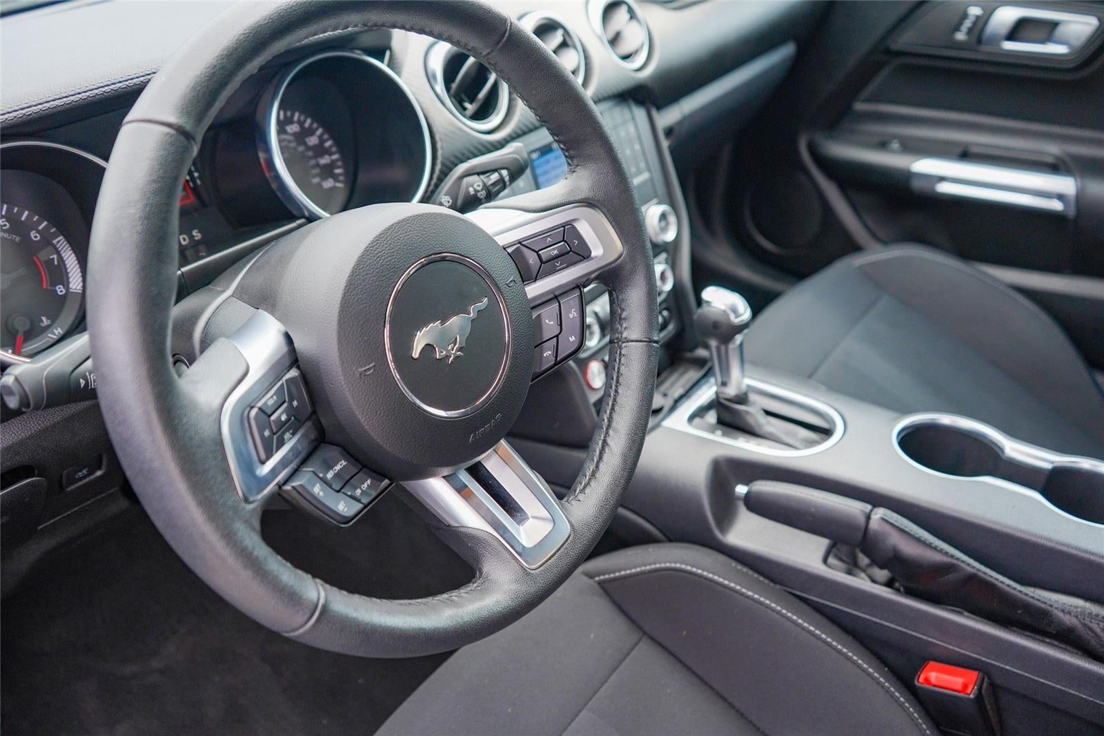 2022 Ford Mustang EcoBoost