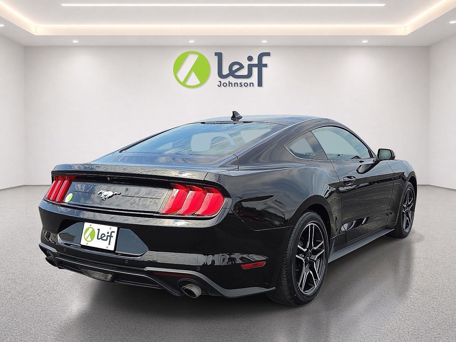2021 Ford Mustang EcoBoost