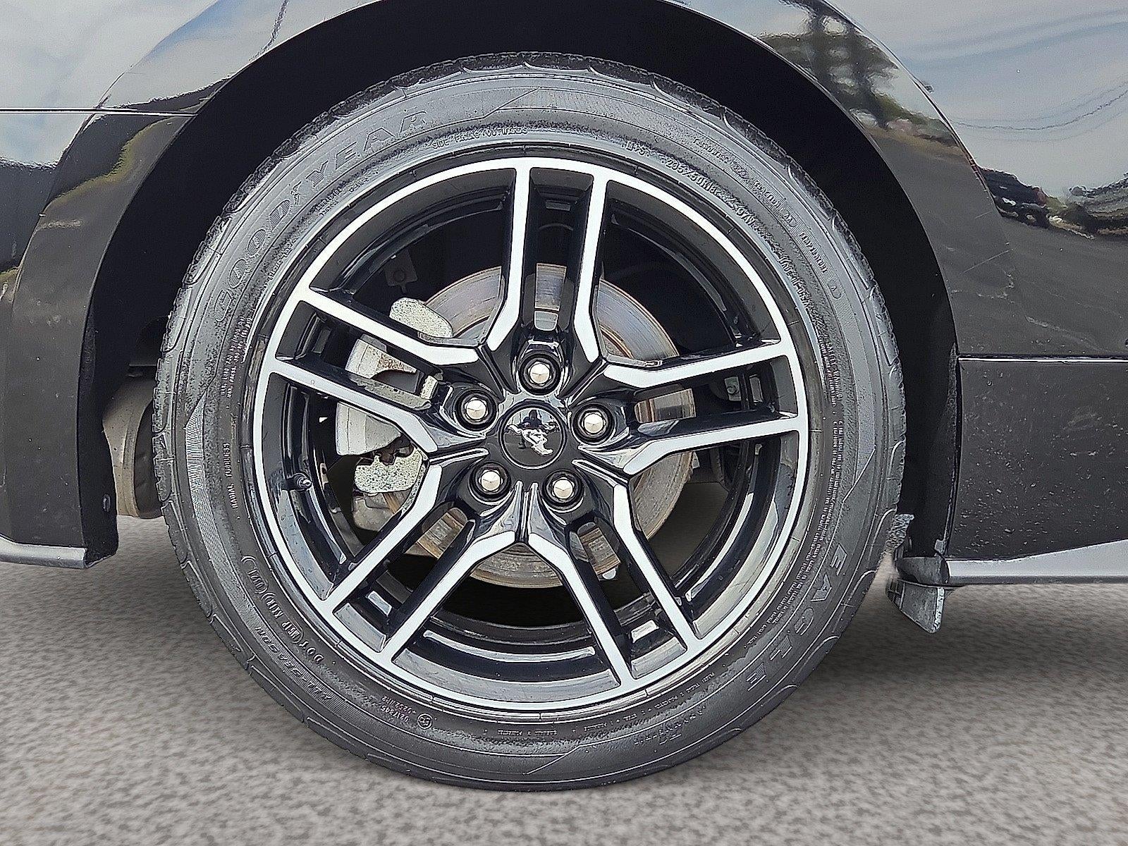 2021 Ford Mustang EcoBoost