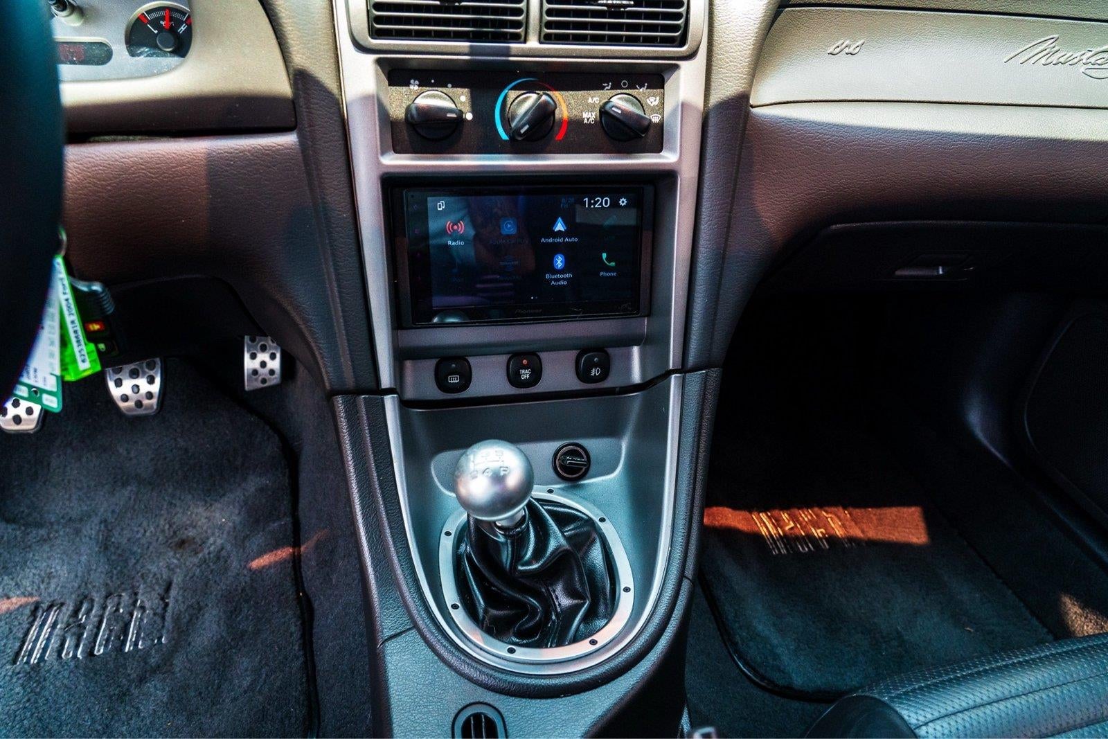 2004 Ford Mustang Premium Mach 1