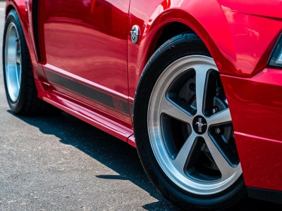 2004 Ford Mustang Premium Mach 1