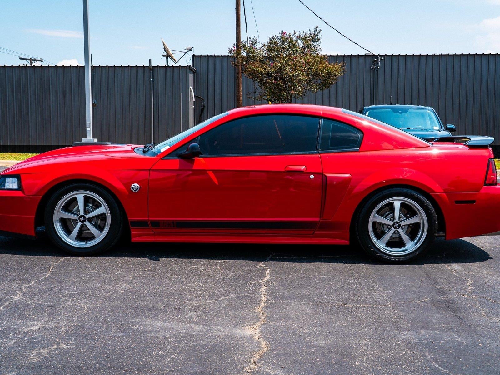 2004 Ford Mustang Premium Mach 1
