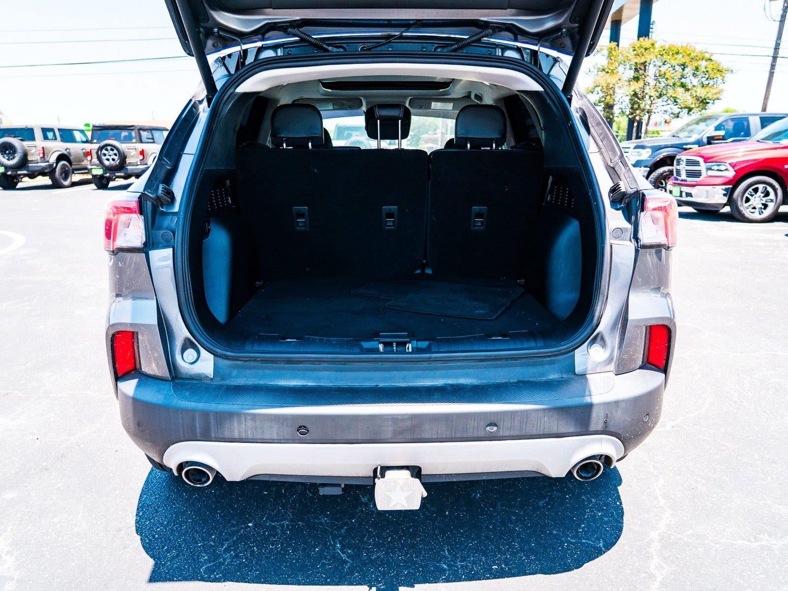 2022 Ford Escape Titanium