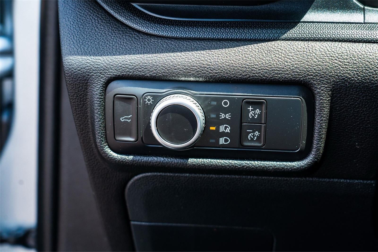 2021 Ford Explorer Base