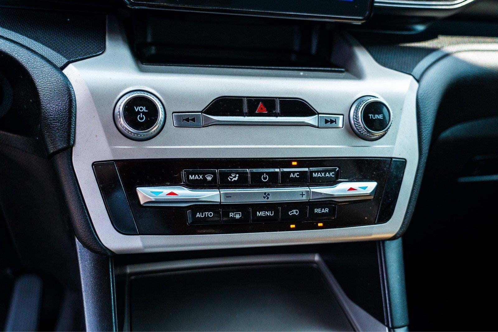 2022 Ford Explorer Base