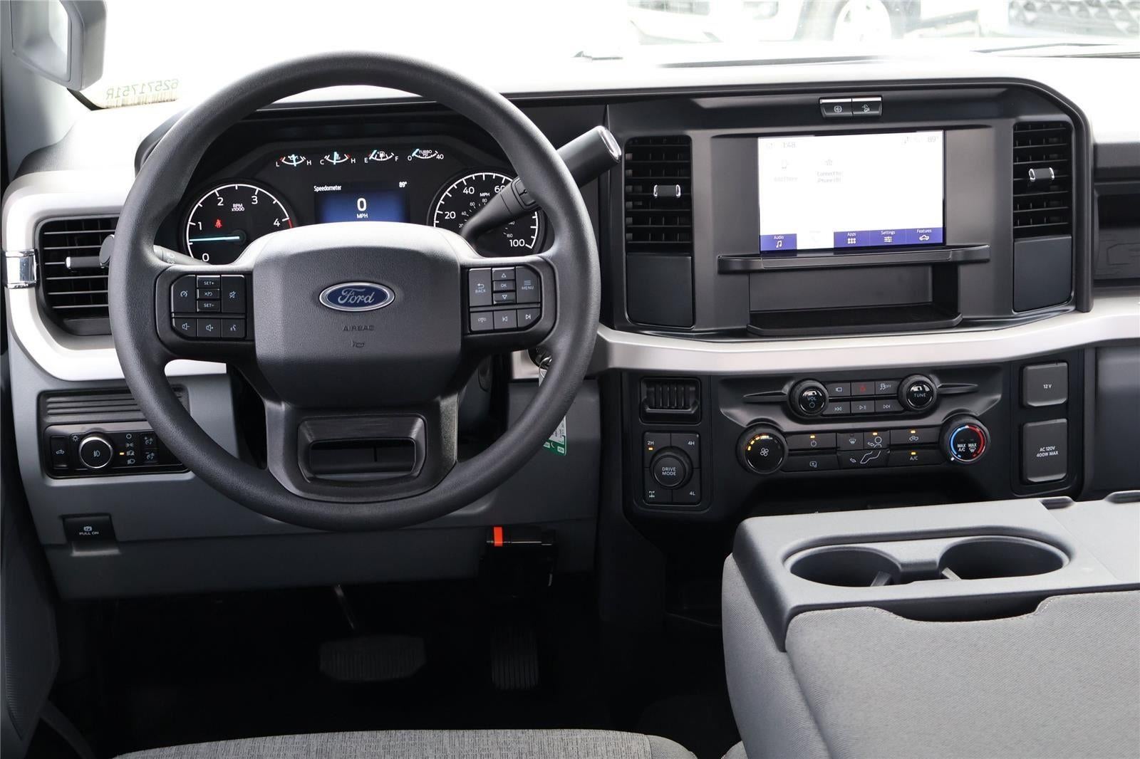 2025 Ford Super Duty F-250 STX