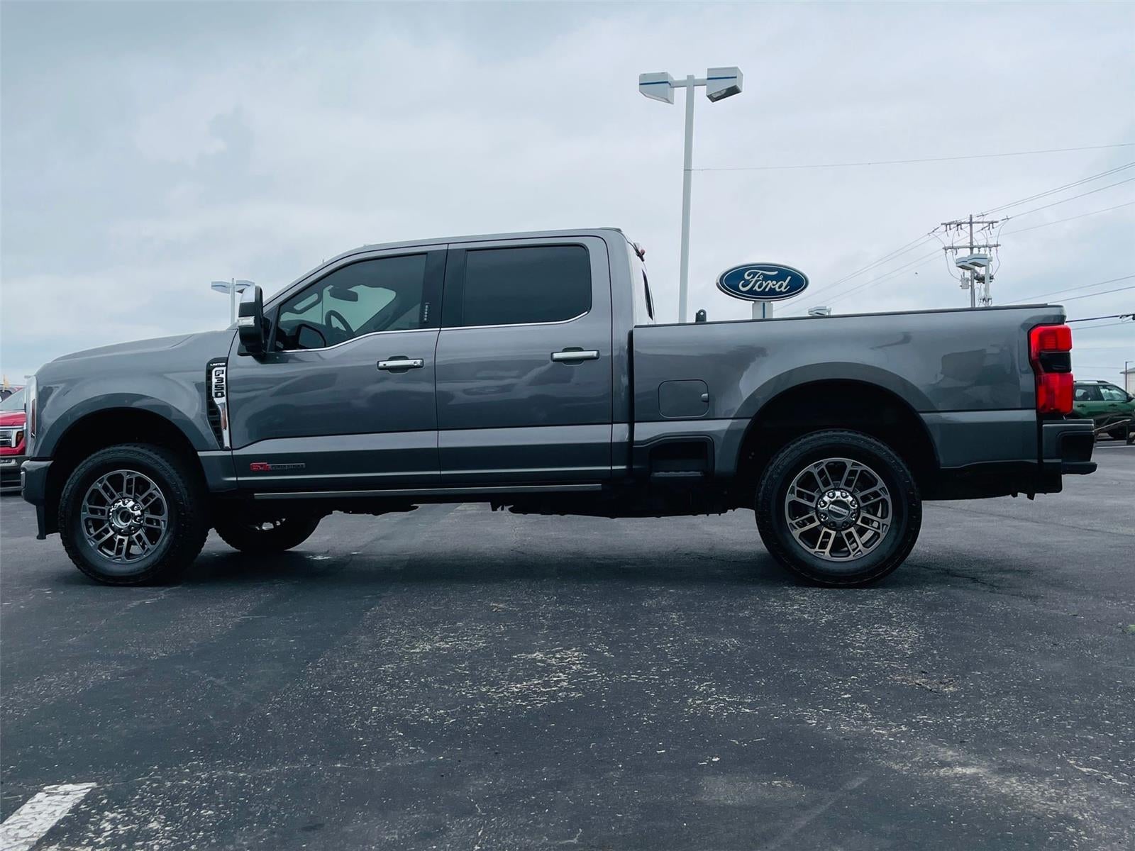 2024 Ford Super Duty F-350 Limited