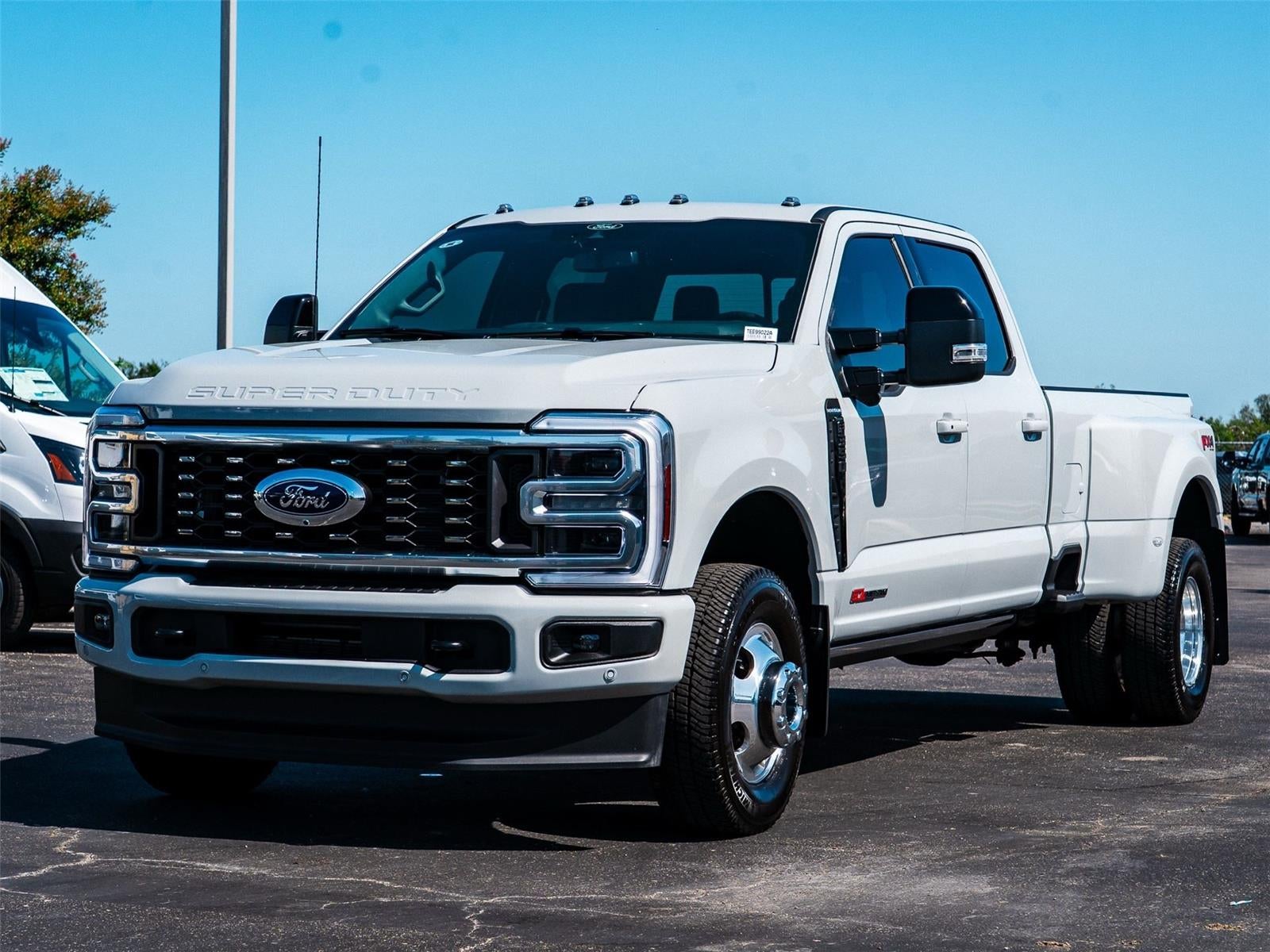 2026 Ford Super Duty F-350 Platinum