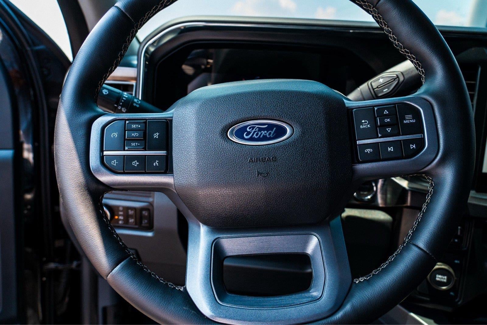 2025 Ford Super Duty F-350 Lariat