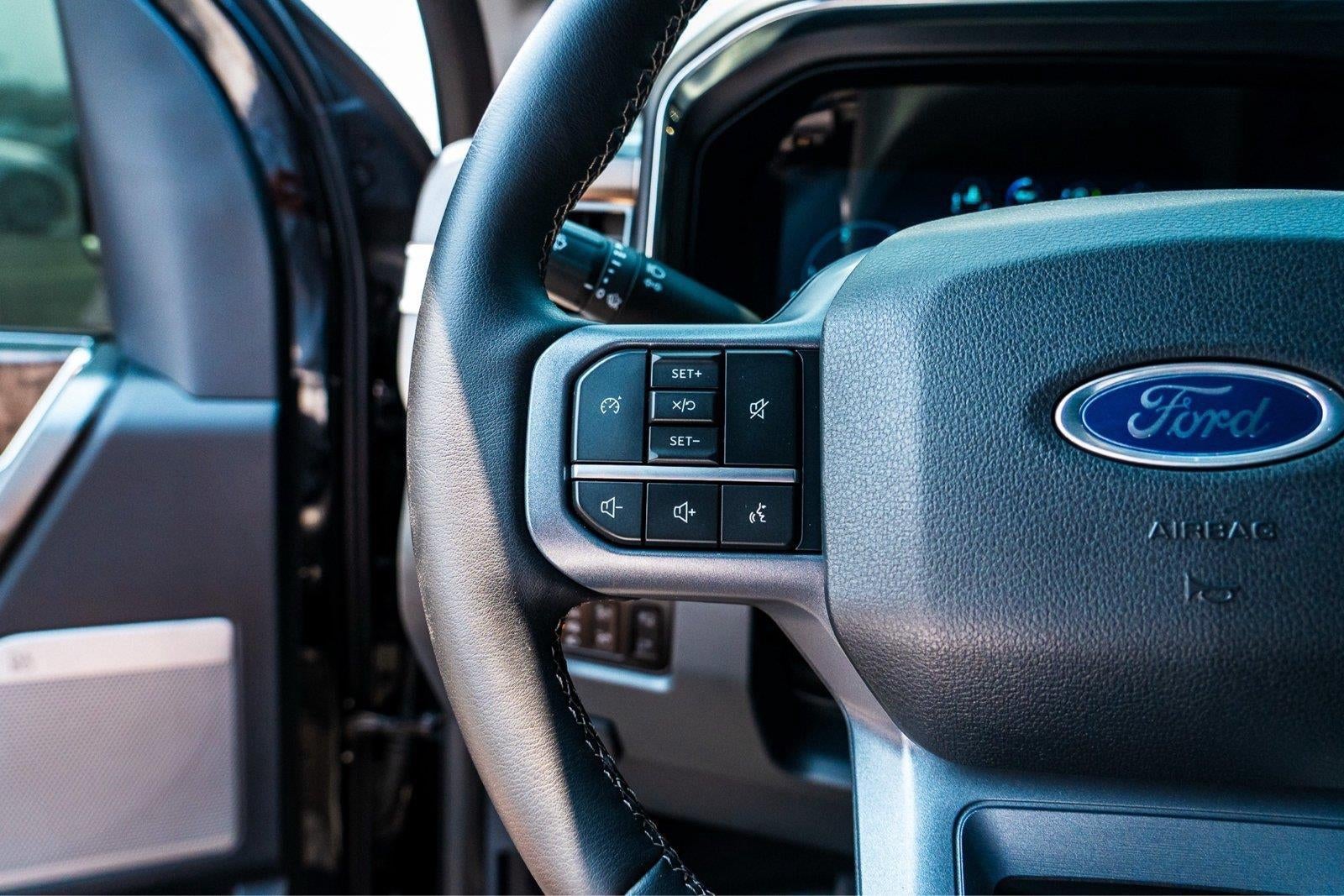 2025 Ford Super Duty F-350 Lariat