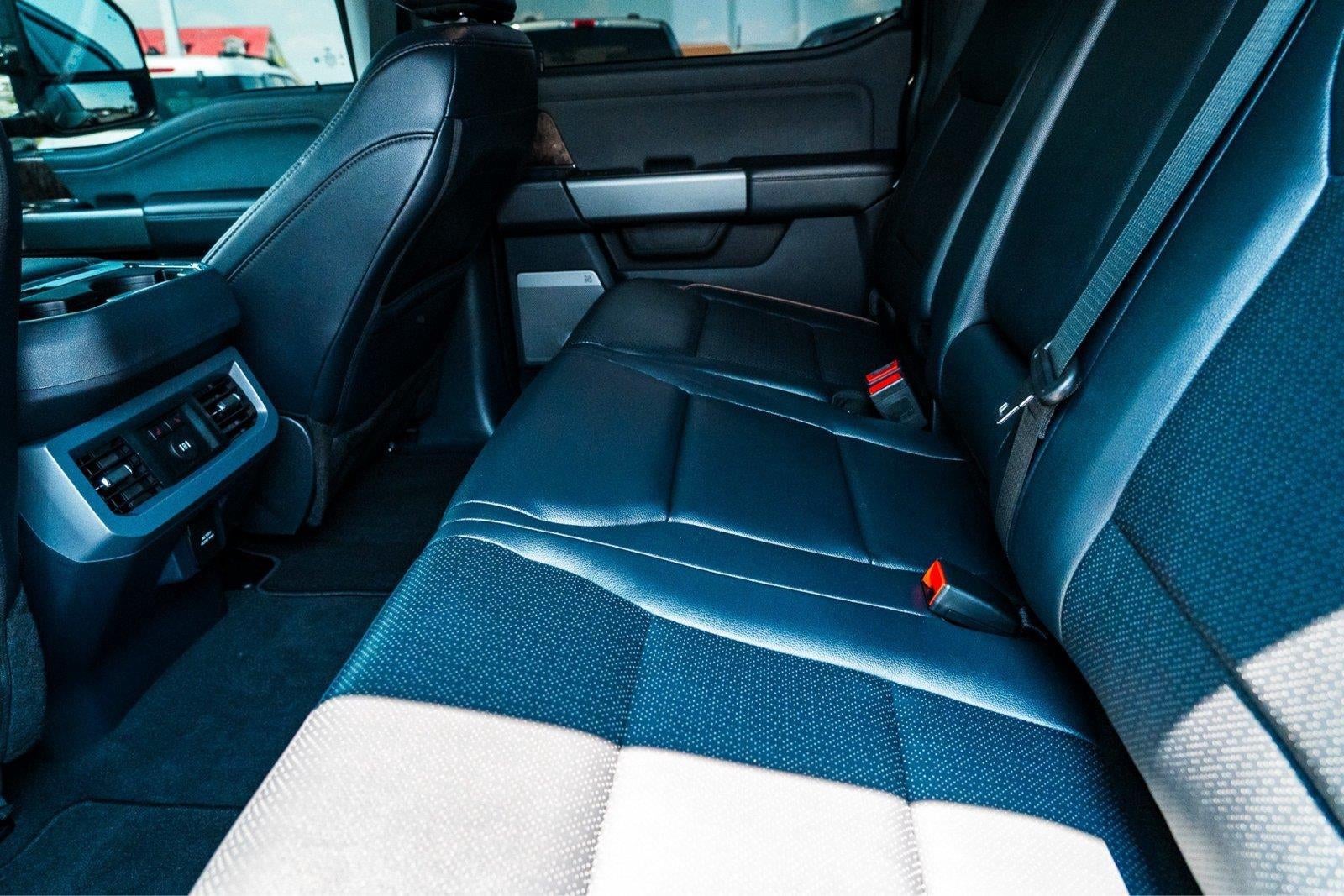 2025 Ford Super Duty F-350 Lariat