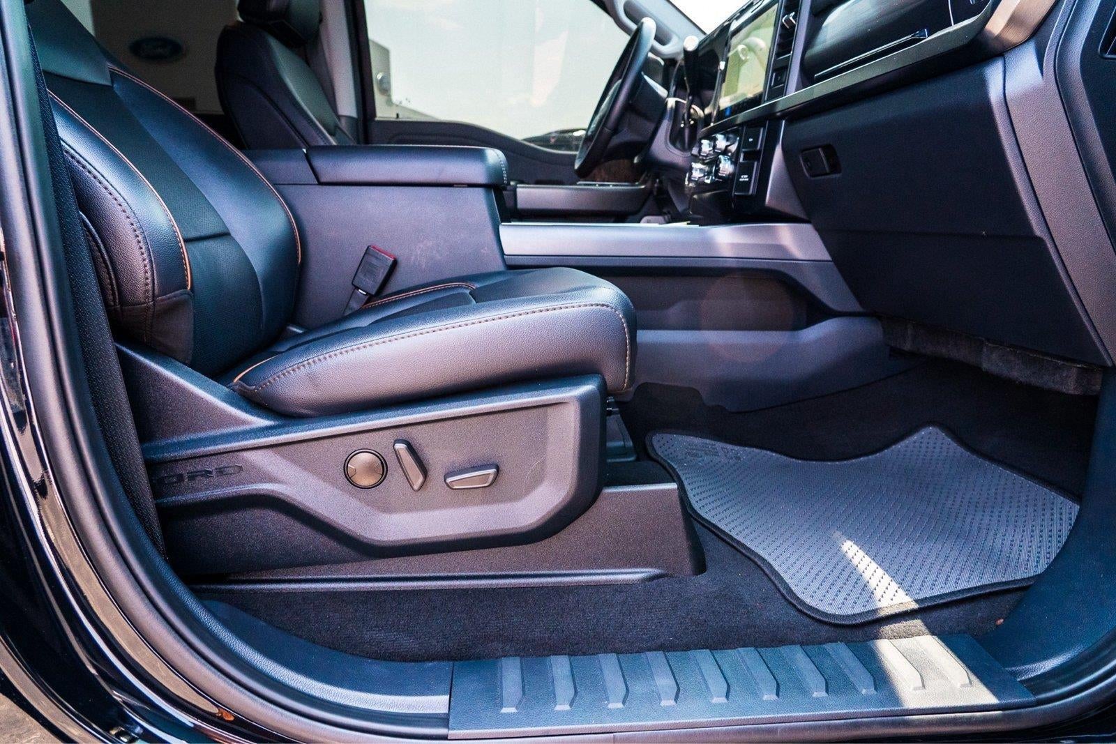 2025 Ford Super Duty F-350 Lariat
