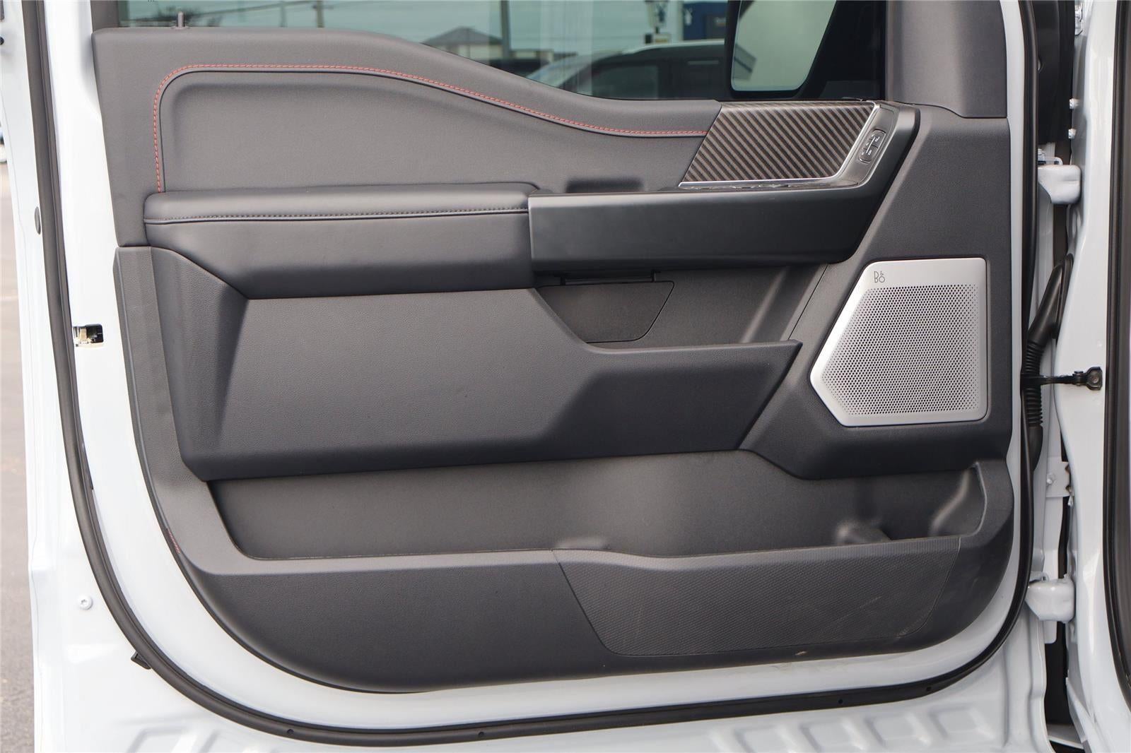 2025 Ford F-150 Raptor 37' Performance Package