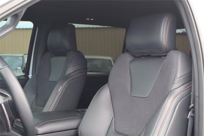 2025 Ford F-150 Raptor 37' Performance Package