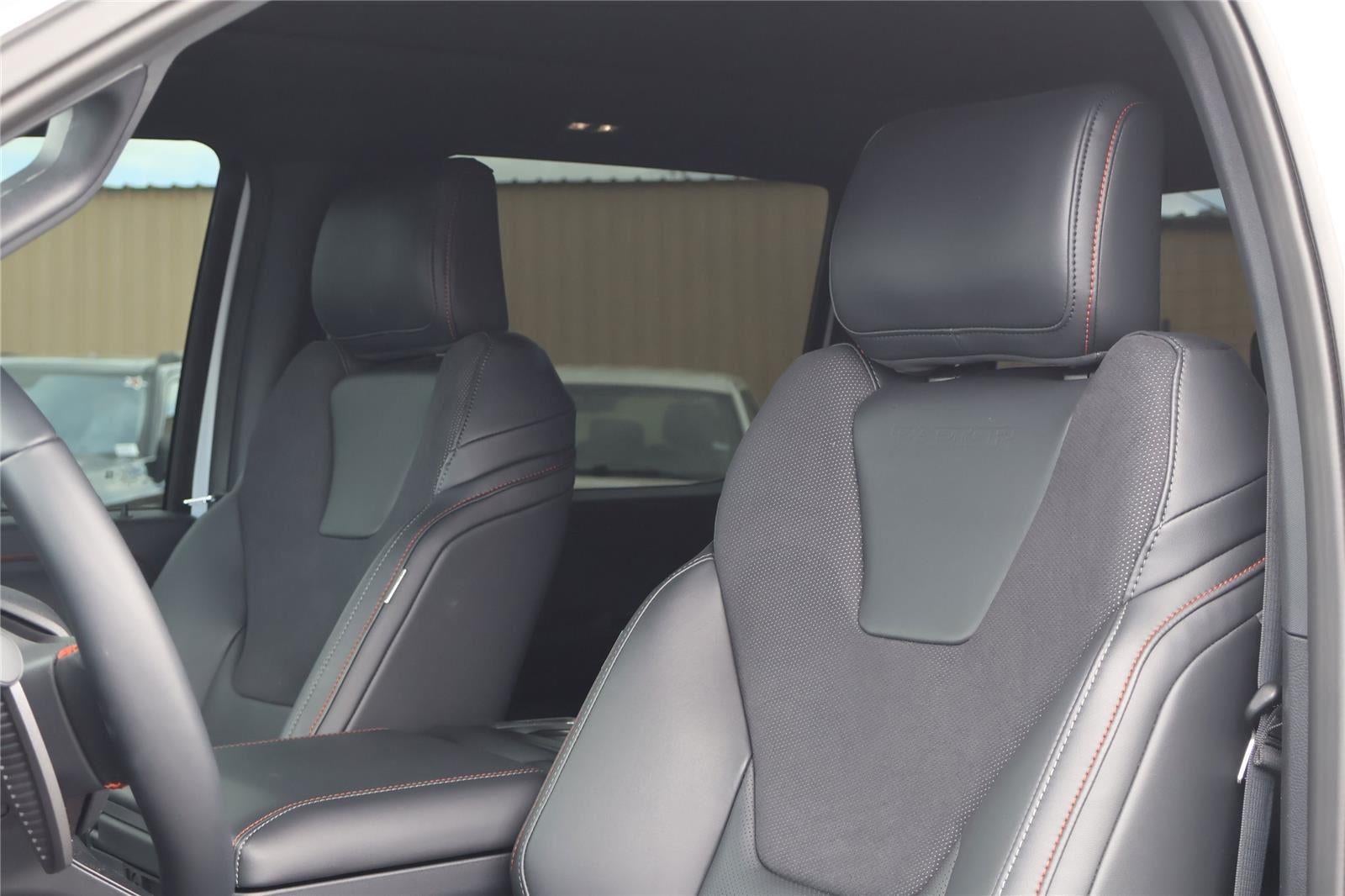 2025 Ford F-150 Raptor 37' Performance Package