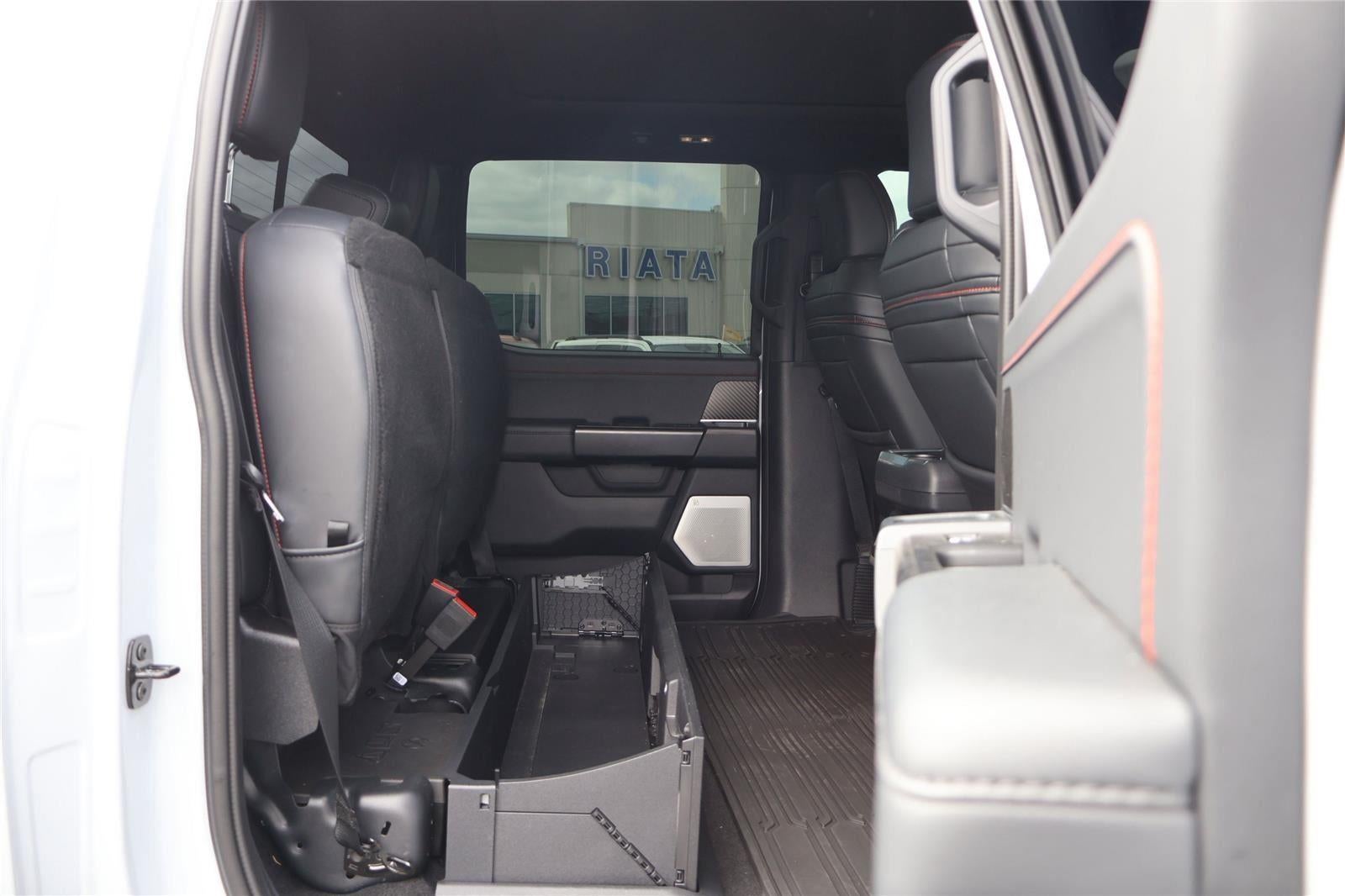 2025 Ford F-150 Raptor 37' Performance Package