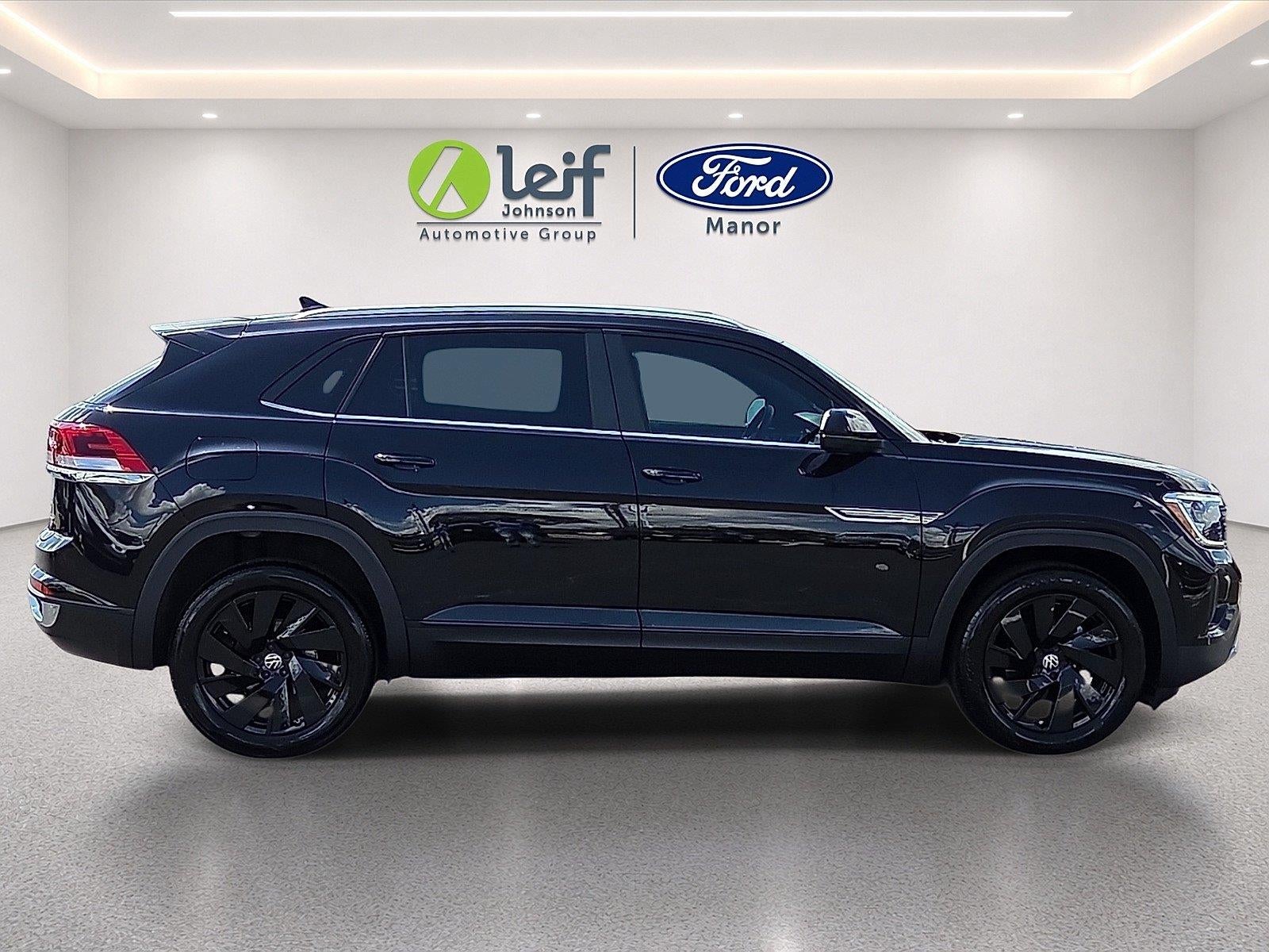 2024 Volkswagen Atlas Cross Sport 2.0T SE w/Technology