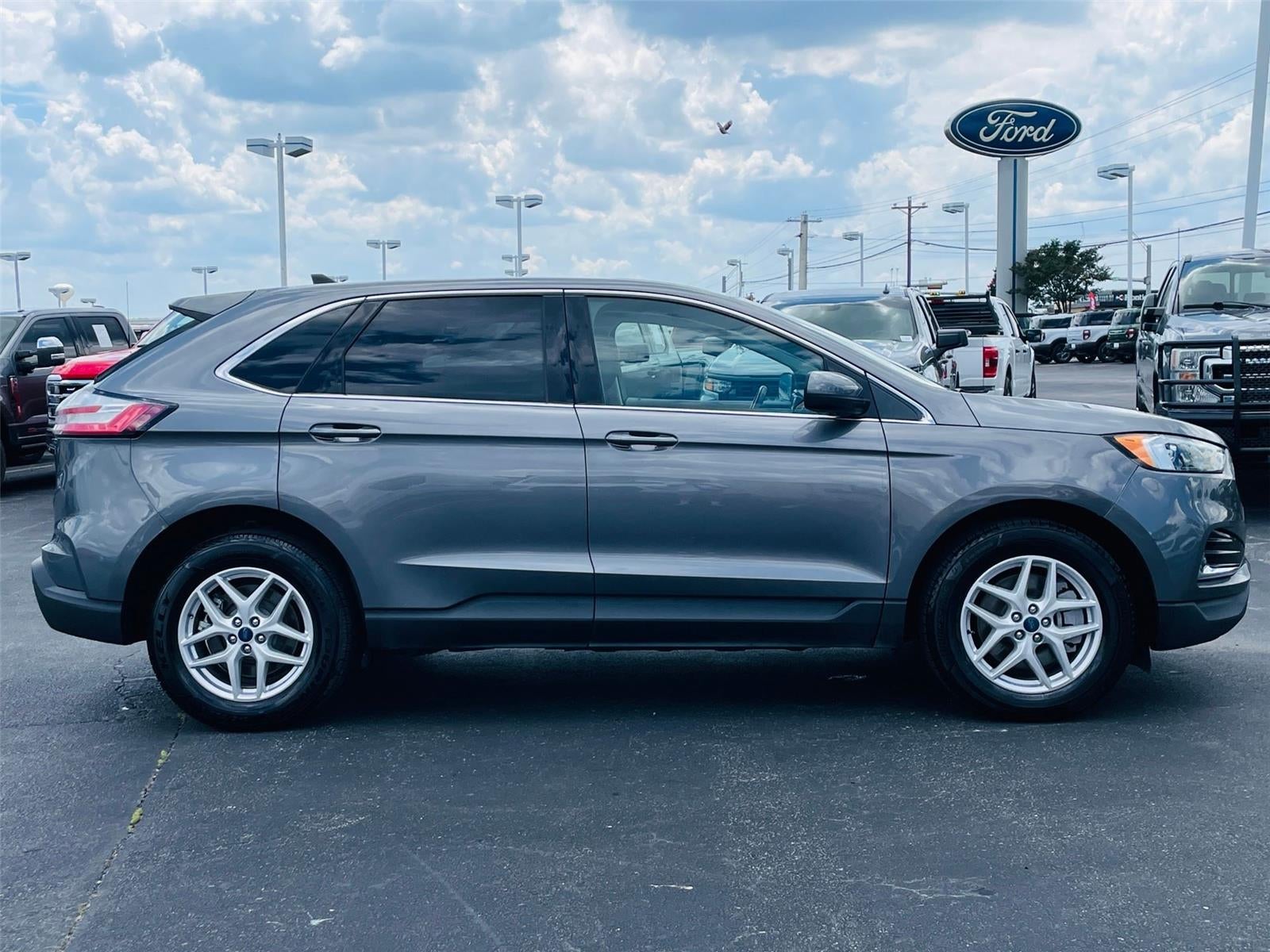 2022 Ford Edge SEL