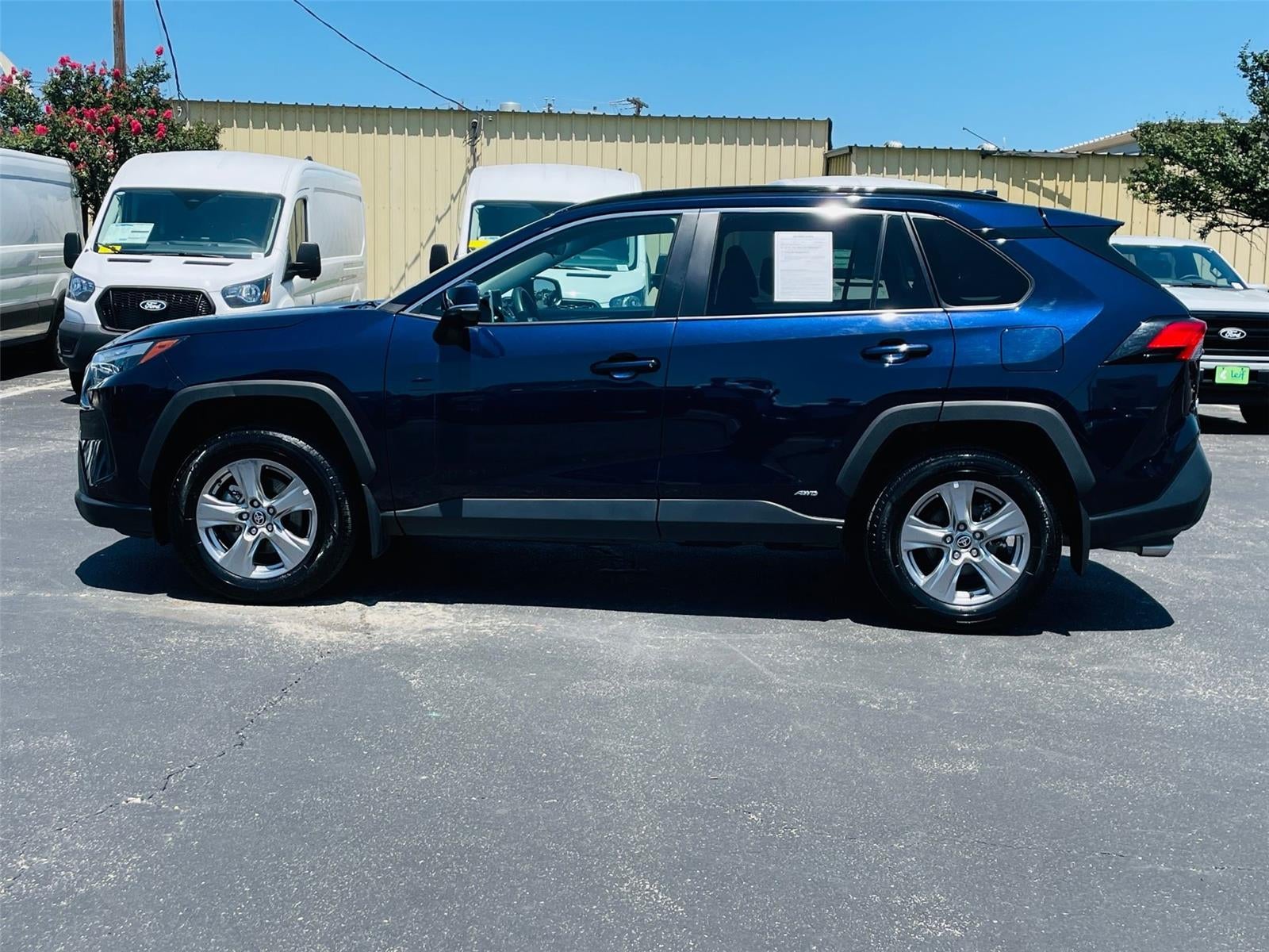 2024 Toyota RAV4 Hybrid XLE