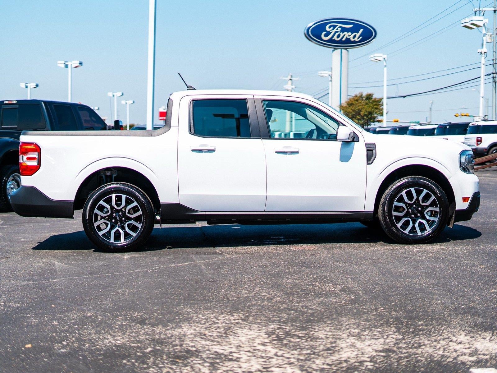 2023 Ford Maverick Lariat